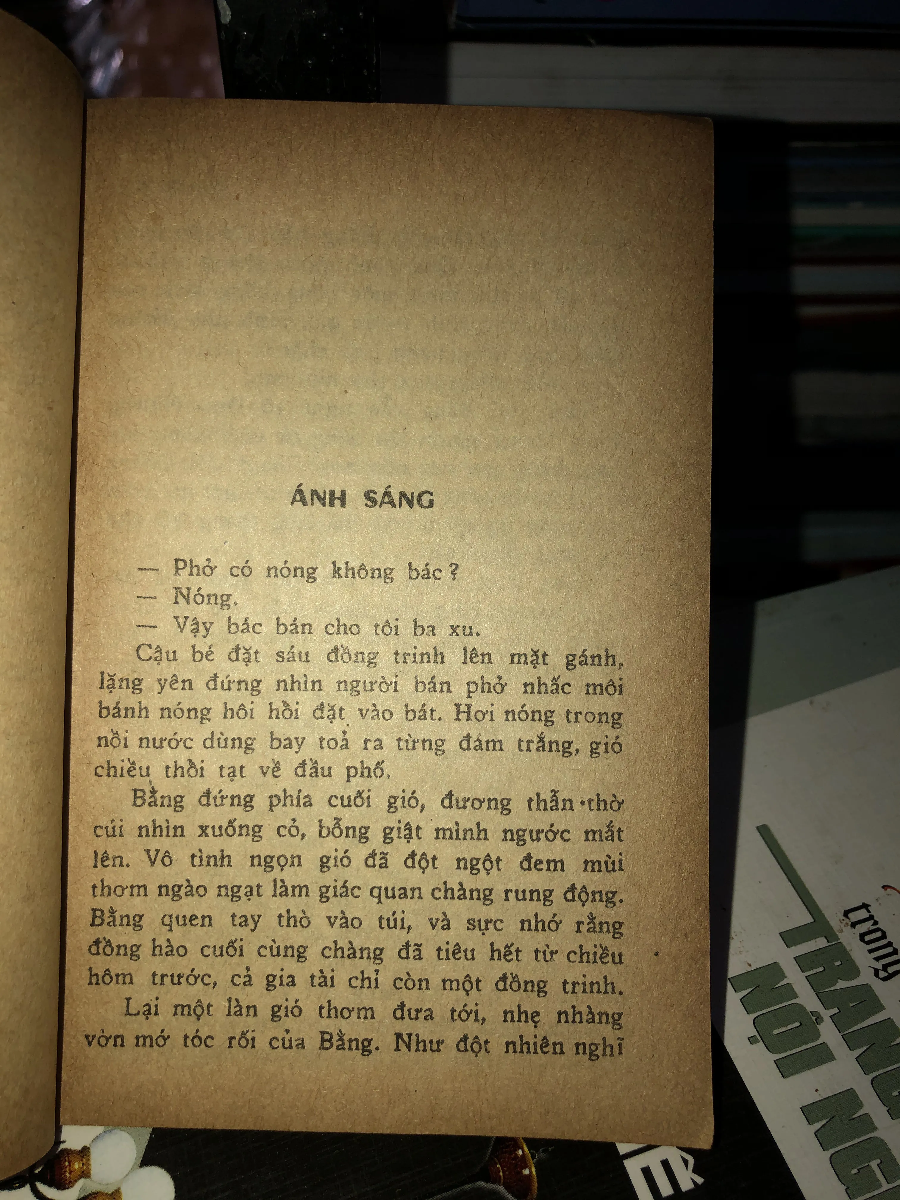 Tiếng Đàn - Hoàng Đạo 1001352