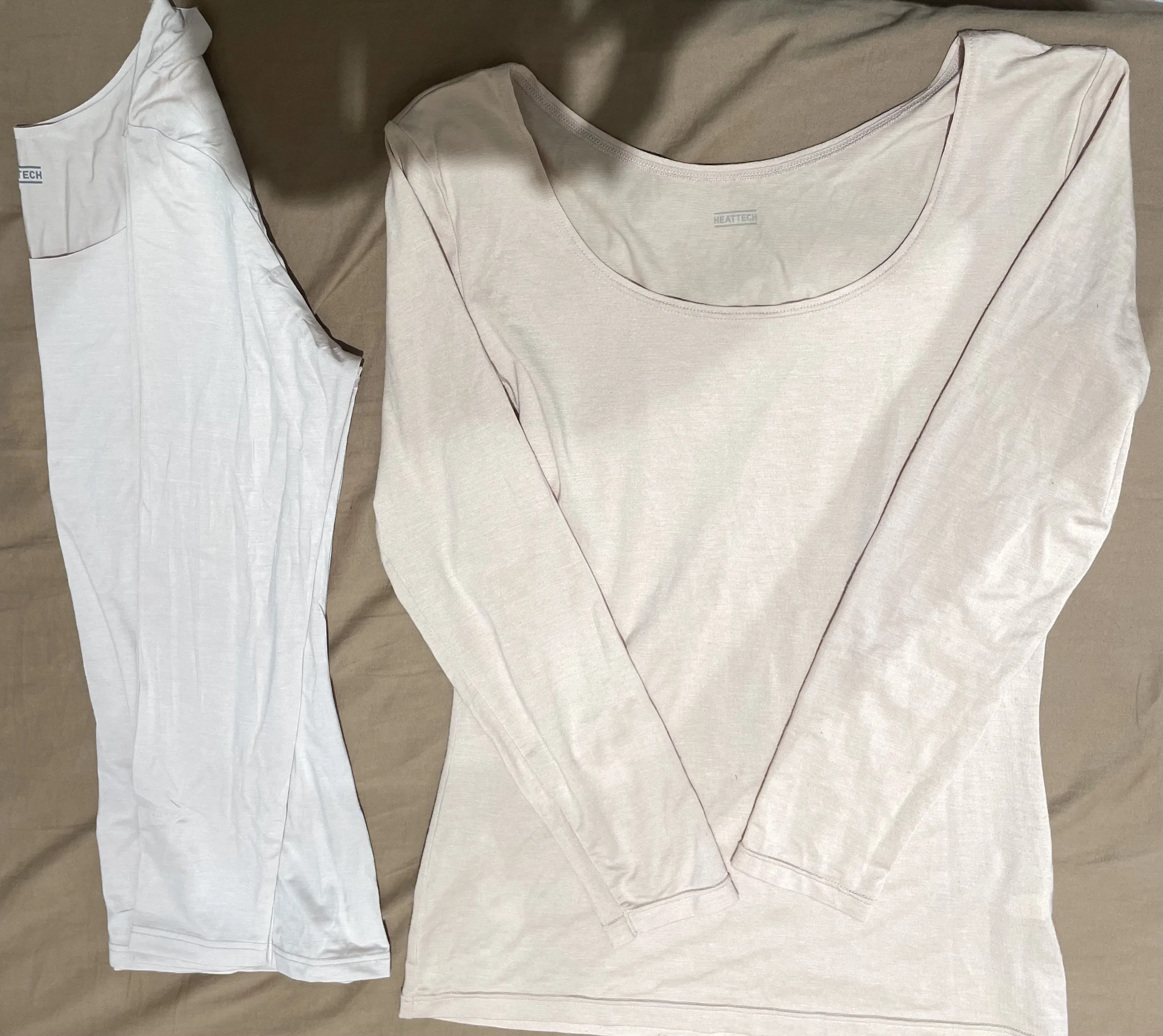 Áo giữ nhiệt unqlo màu da 