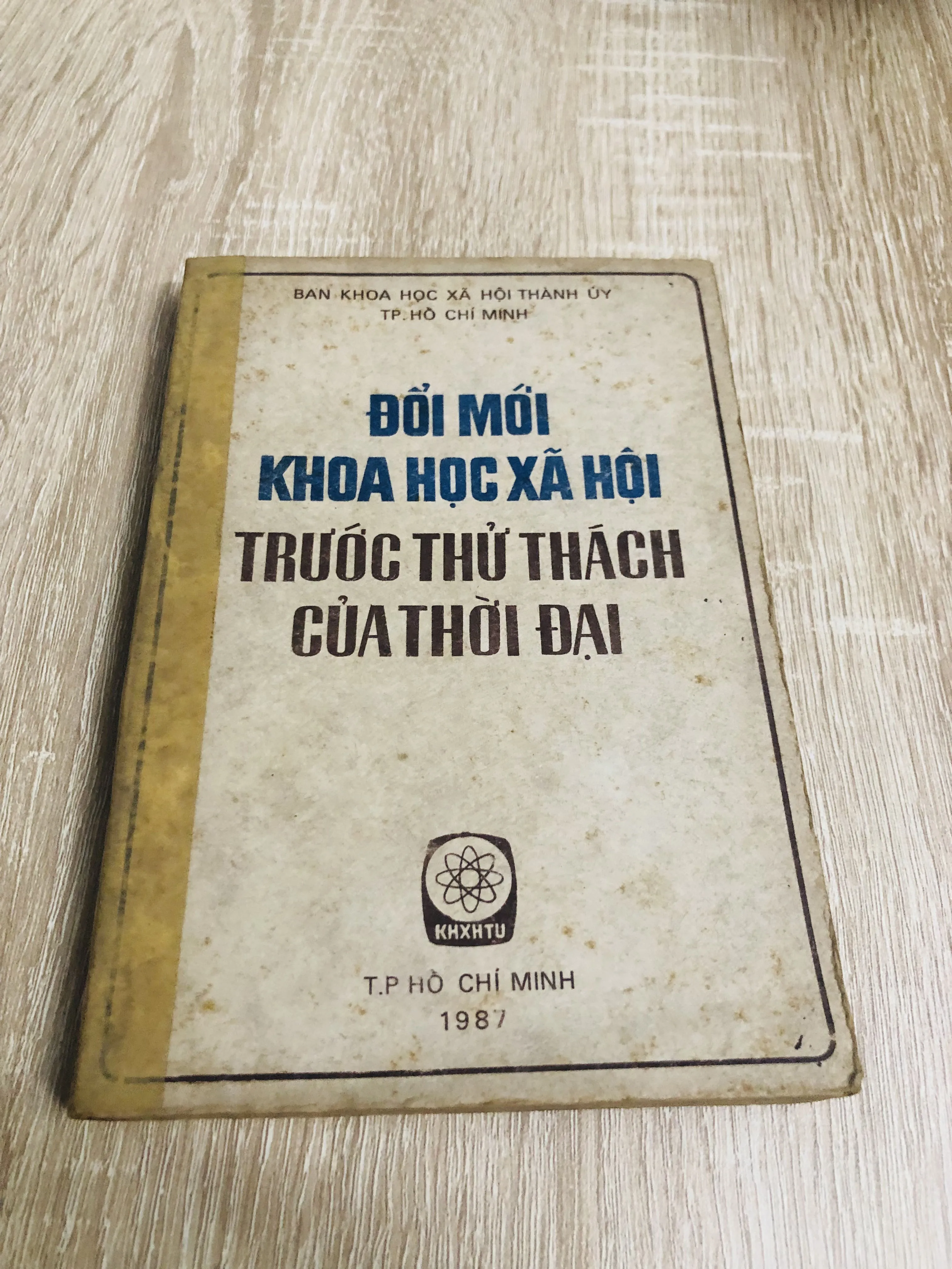 ĐỔI MỚI KHOA HỌC XÃ HỘI TRƯỚC THỬ THÁCH CỦA THỜI ĐẠI