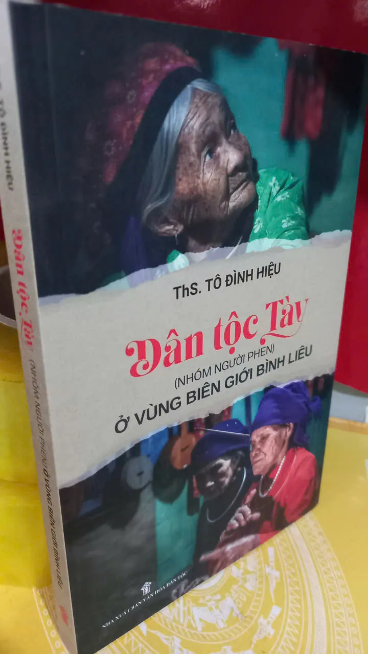 DÂN TỘC TÀY