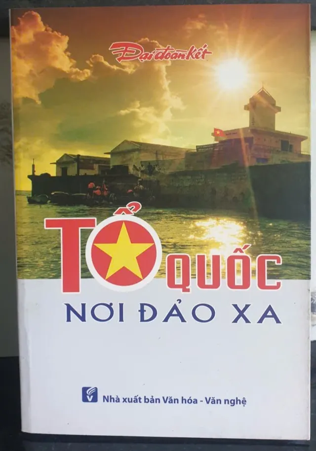 Tổ Quốc Nơi Đảo Xa - Nhà xuất bản Văn hóa- Văn nghệ