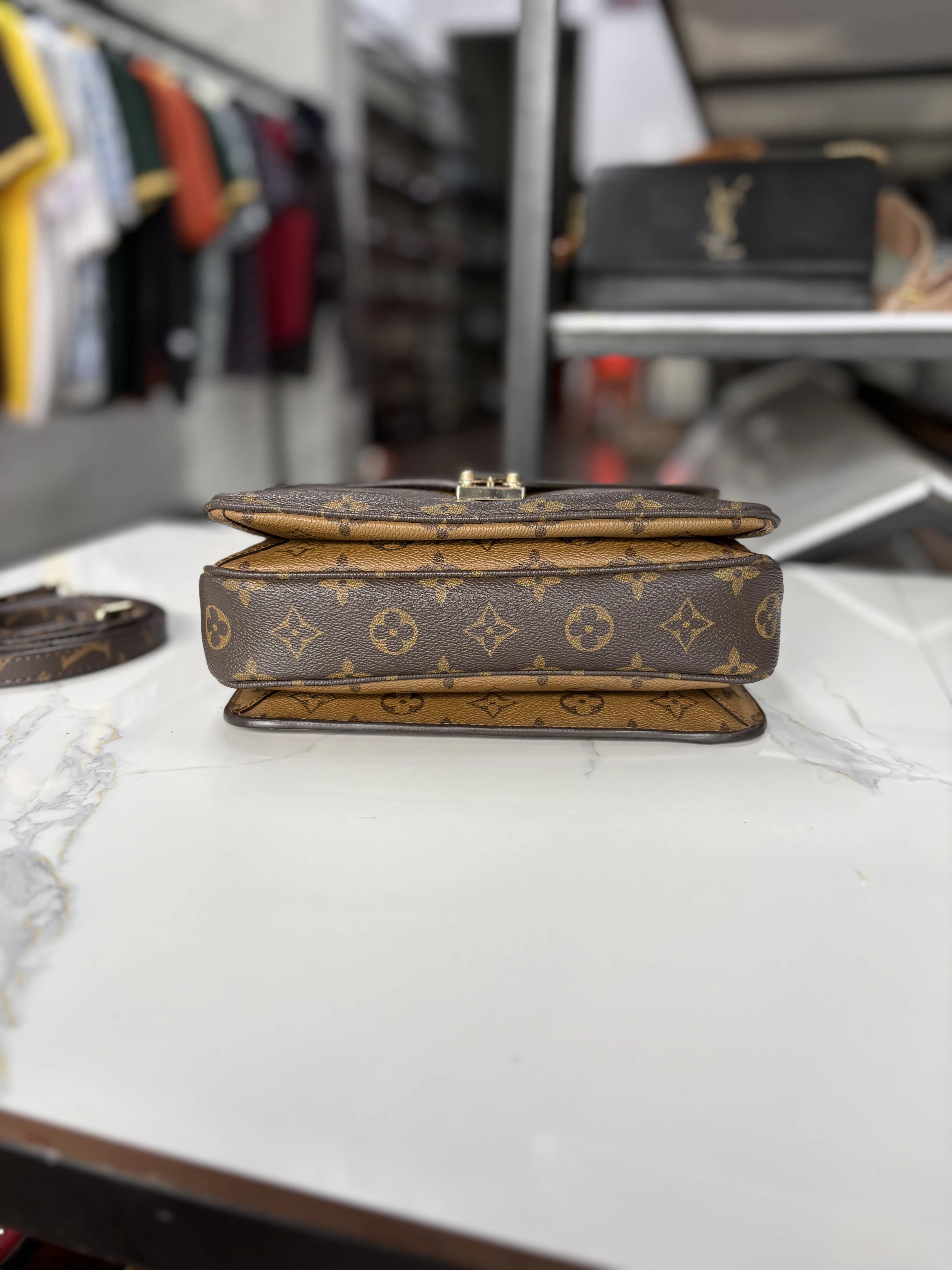 Lờ Vê POCHETTE MÉTIS   1006101