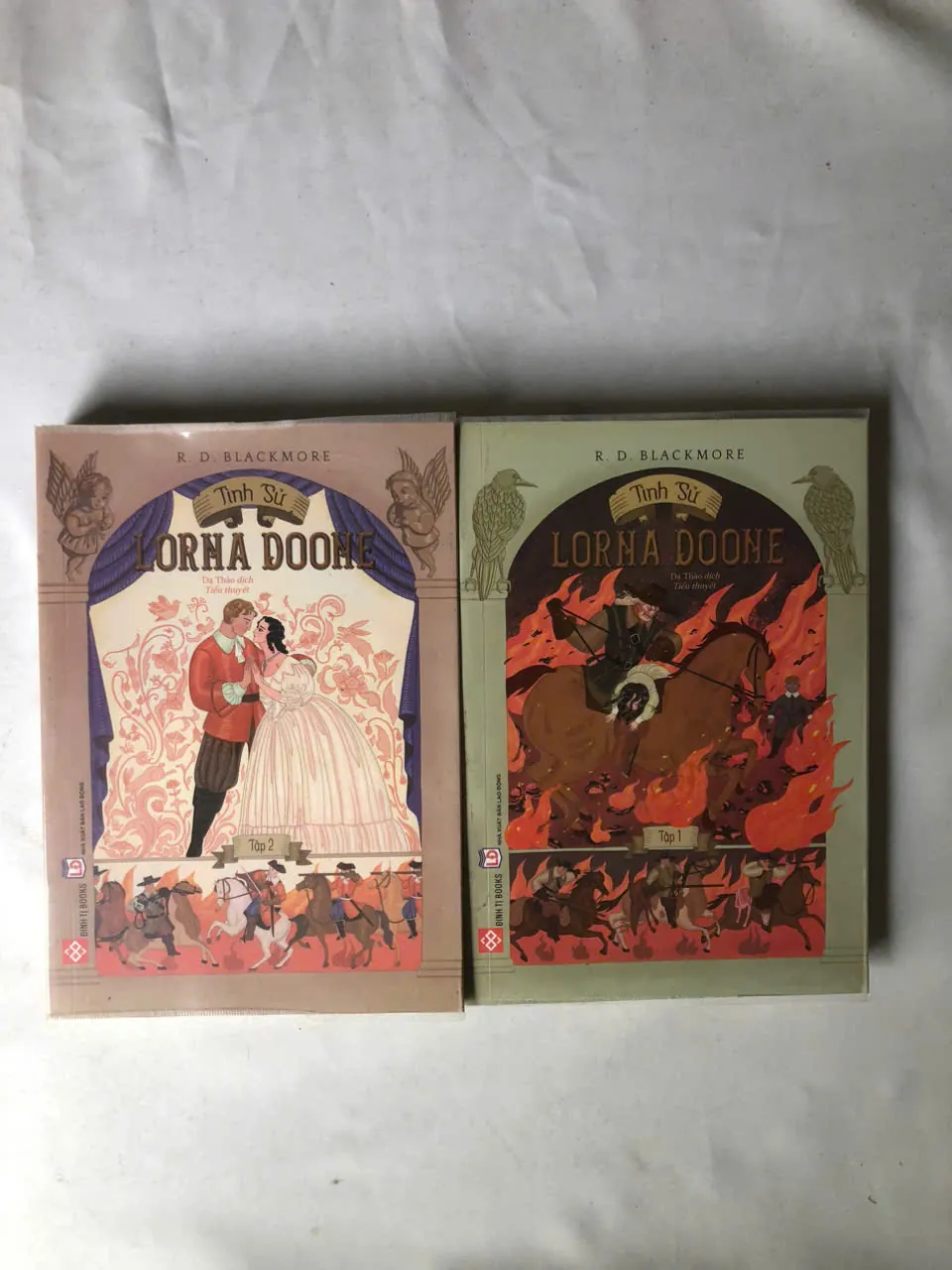Trọn bộ 2 tập Tình sử Lorna Doone - R. D. Blackmore