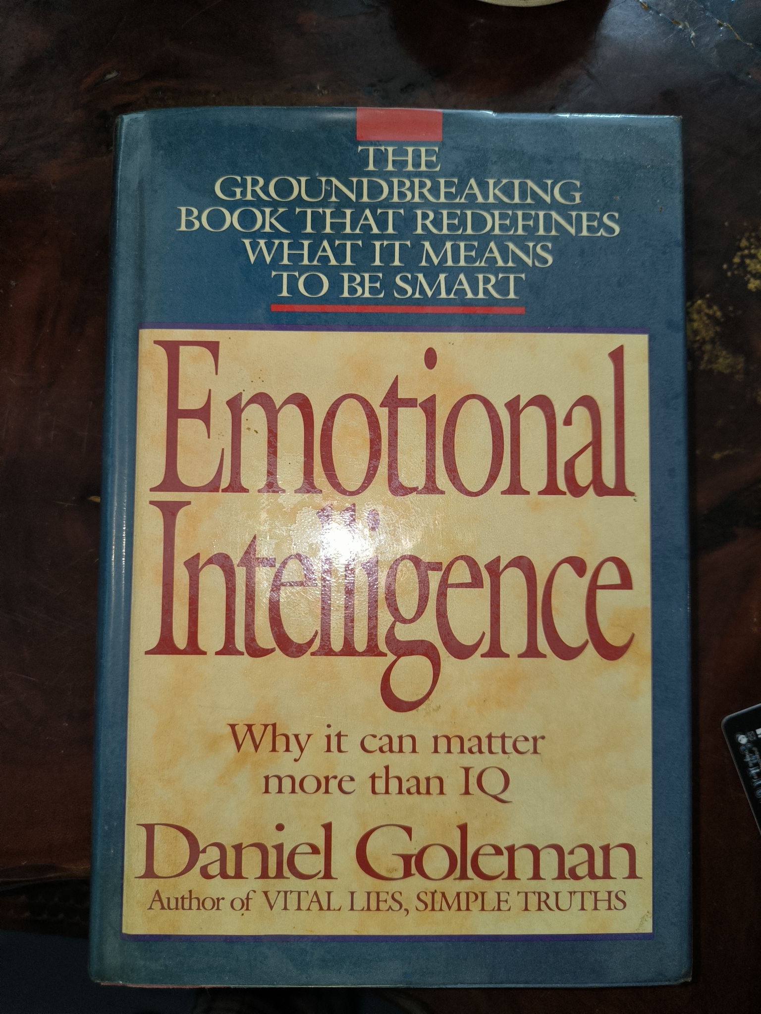 Emotional Intelligence (Hardcover) - Daniel Goleman