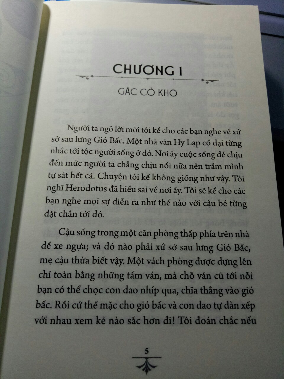 Sách - Sau lưng gió bấc 539190