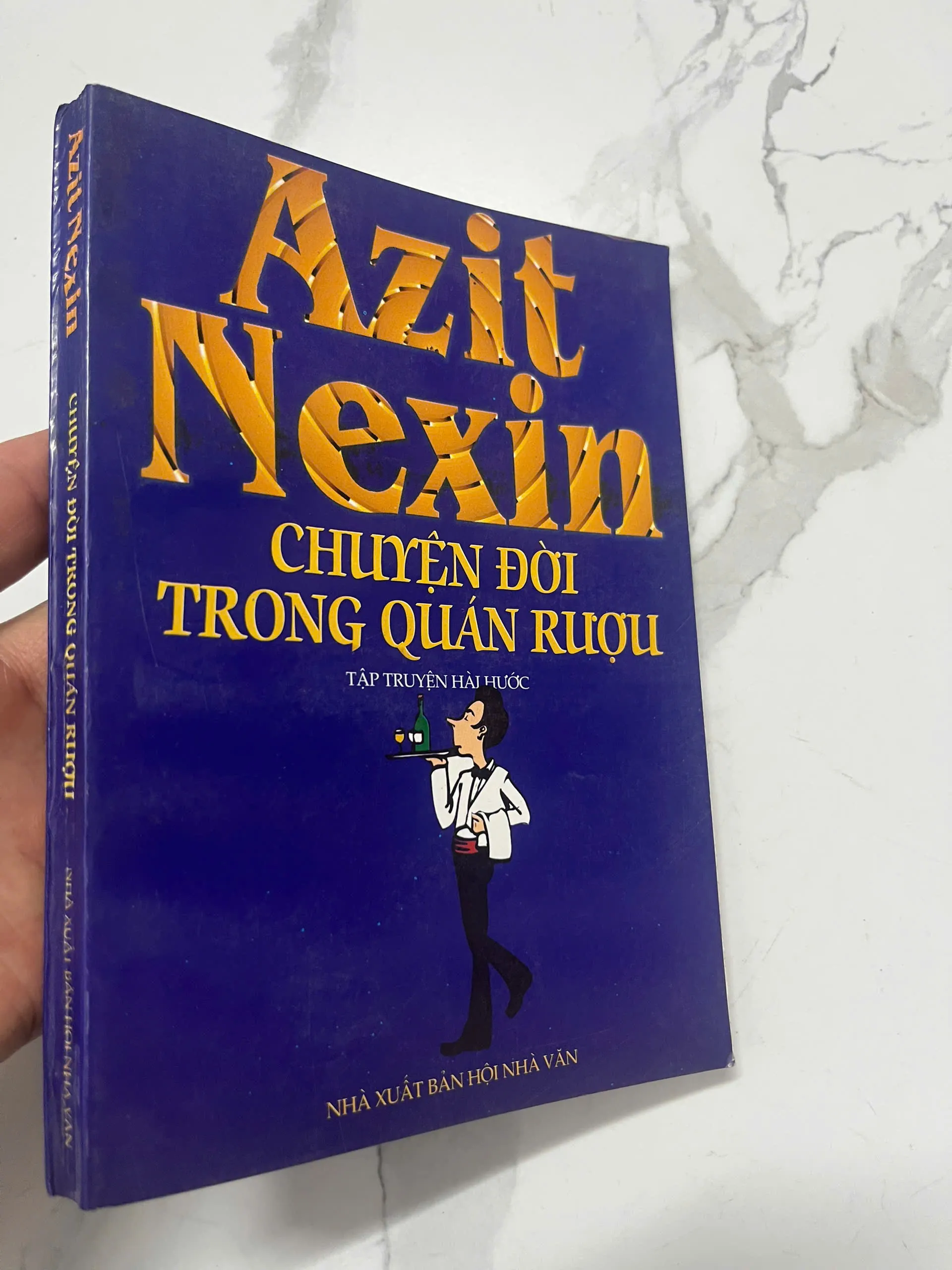 Chuyện đời trong quán rượu – Azit Nexin