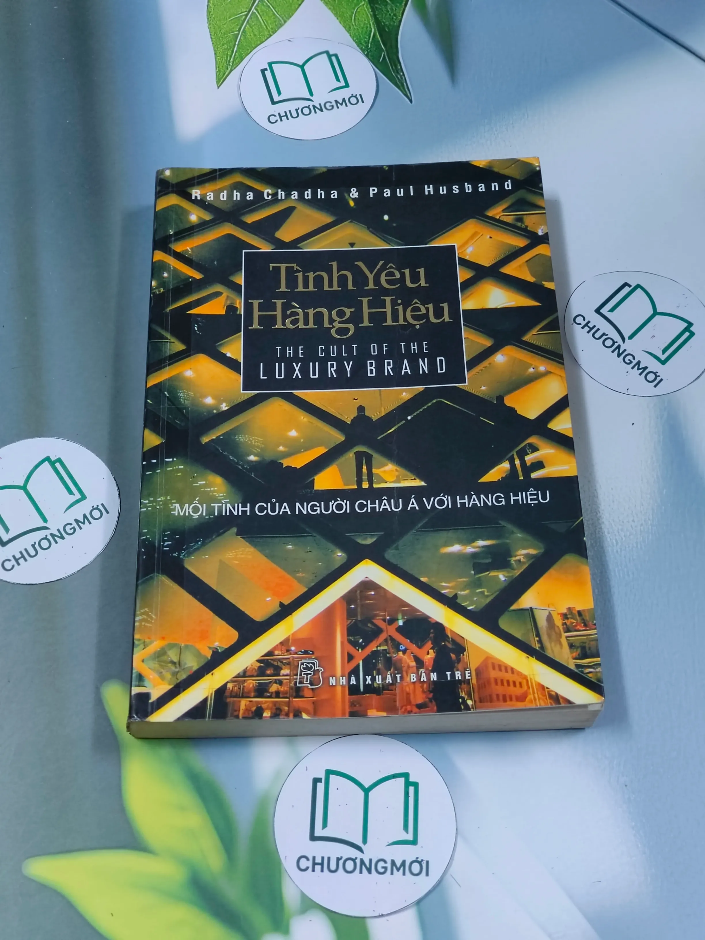 [MIỄN PHÍ BỌC SÁCH] Tình yêu hàng hiệu - Radha Chadha