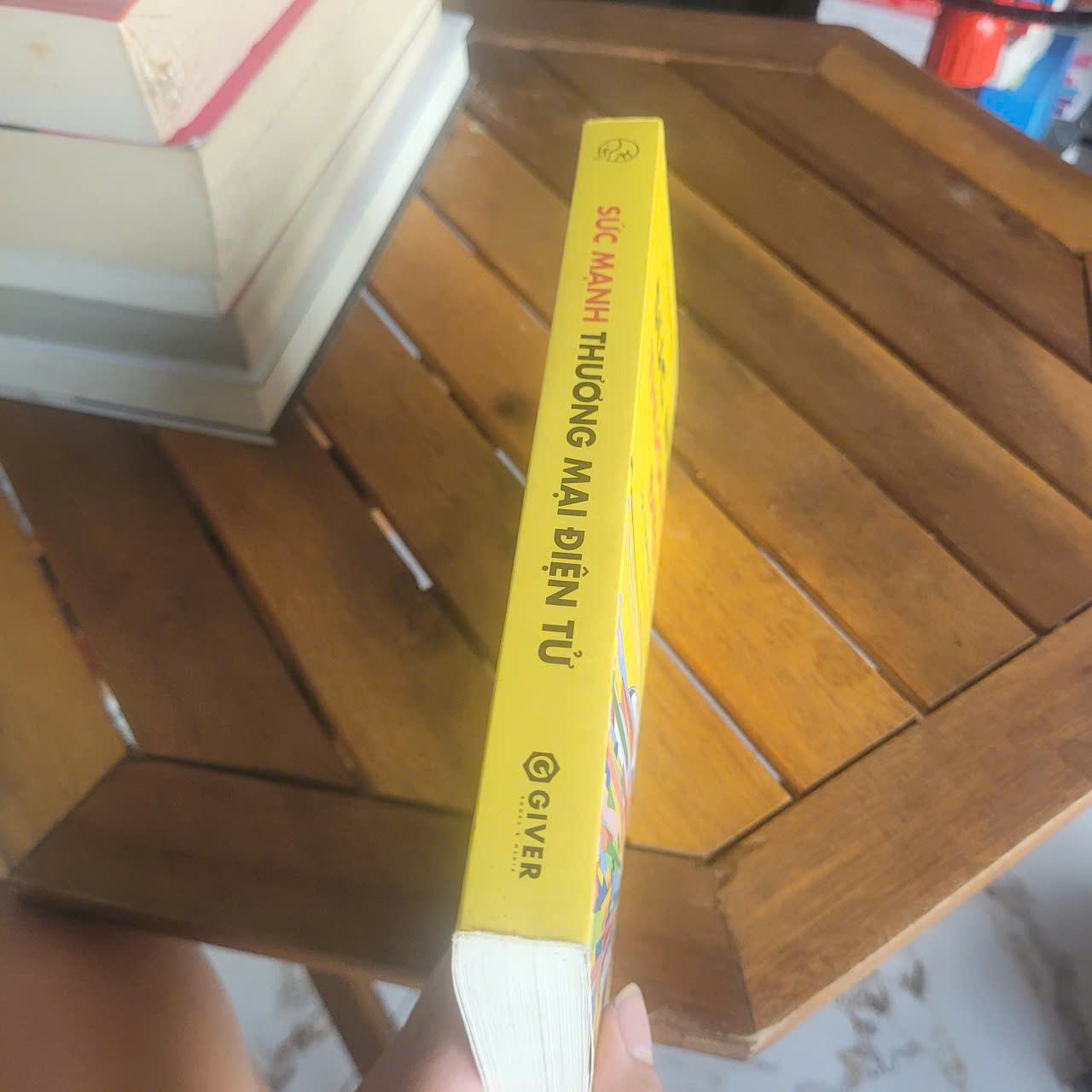 Sức mạnh thương mại điện tử	Không rõ (Giver Books xuất bản) 521342