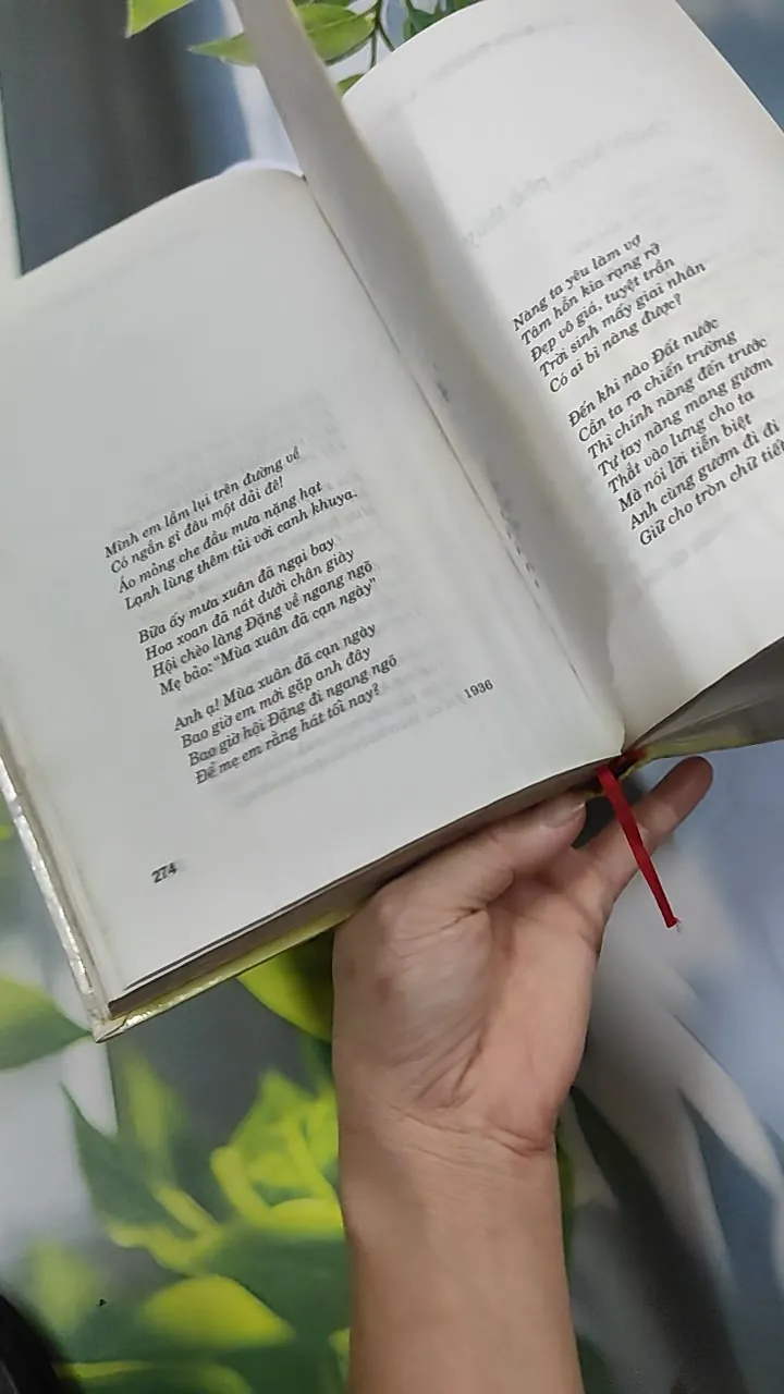 Thơ Tình Tinh Tuyển Việt Nam Và Thế Giới 750813