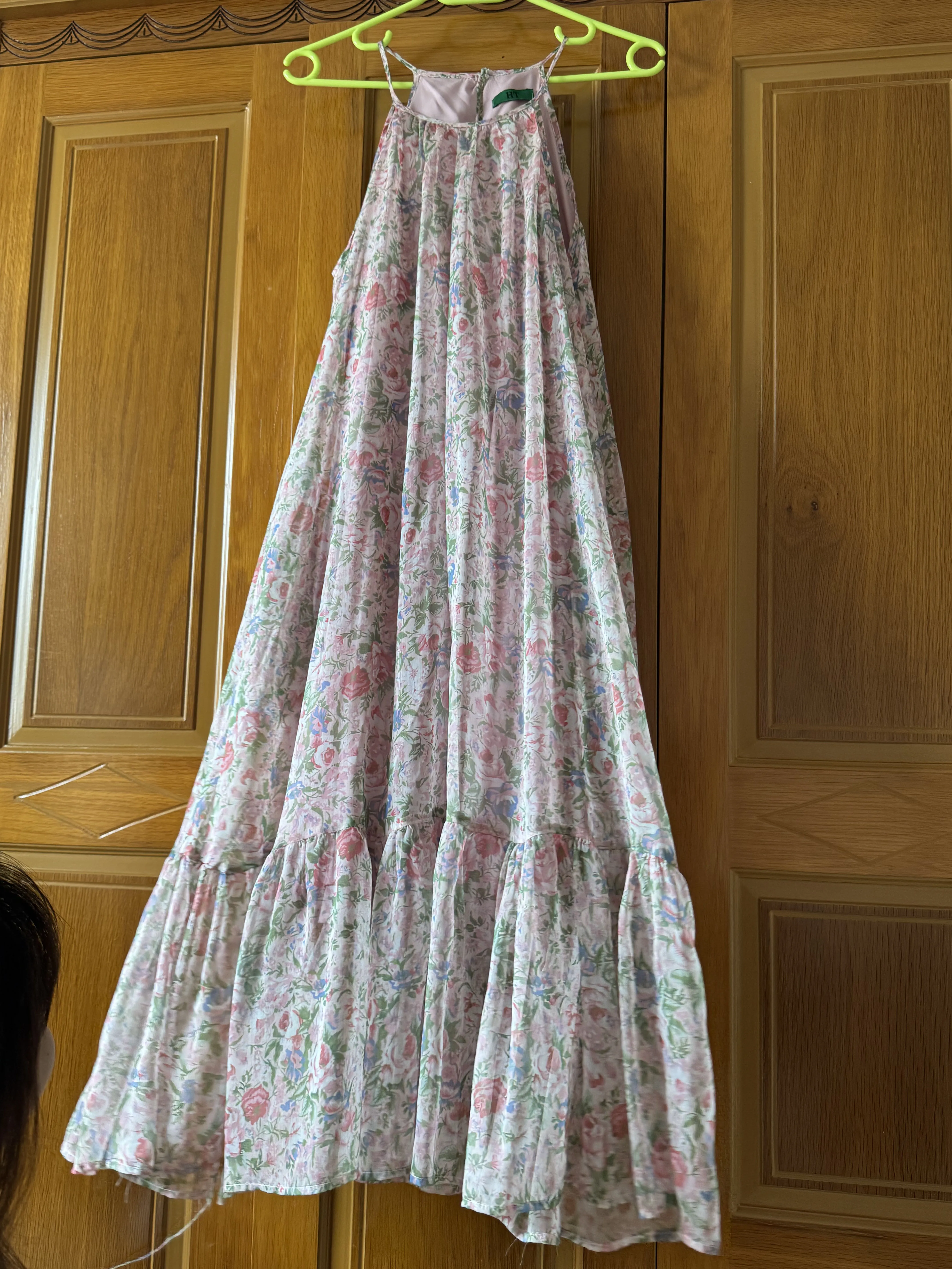 Váy dài đi biển mới mặc 1 2 lần