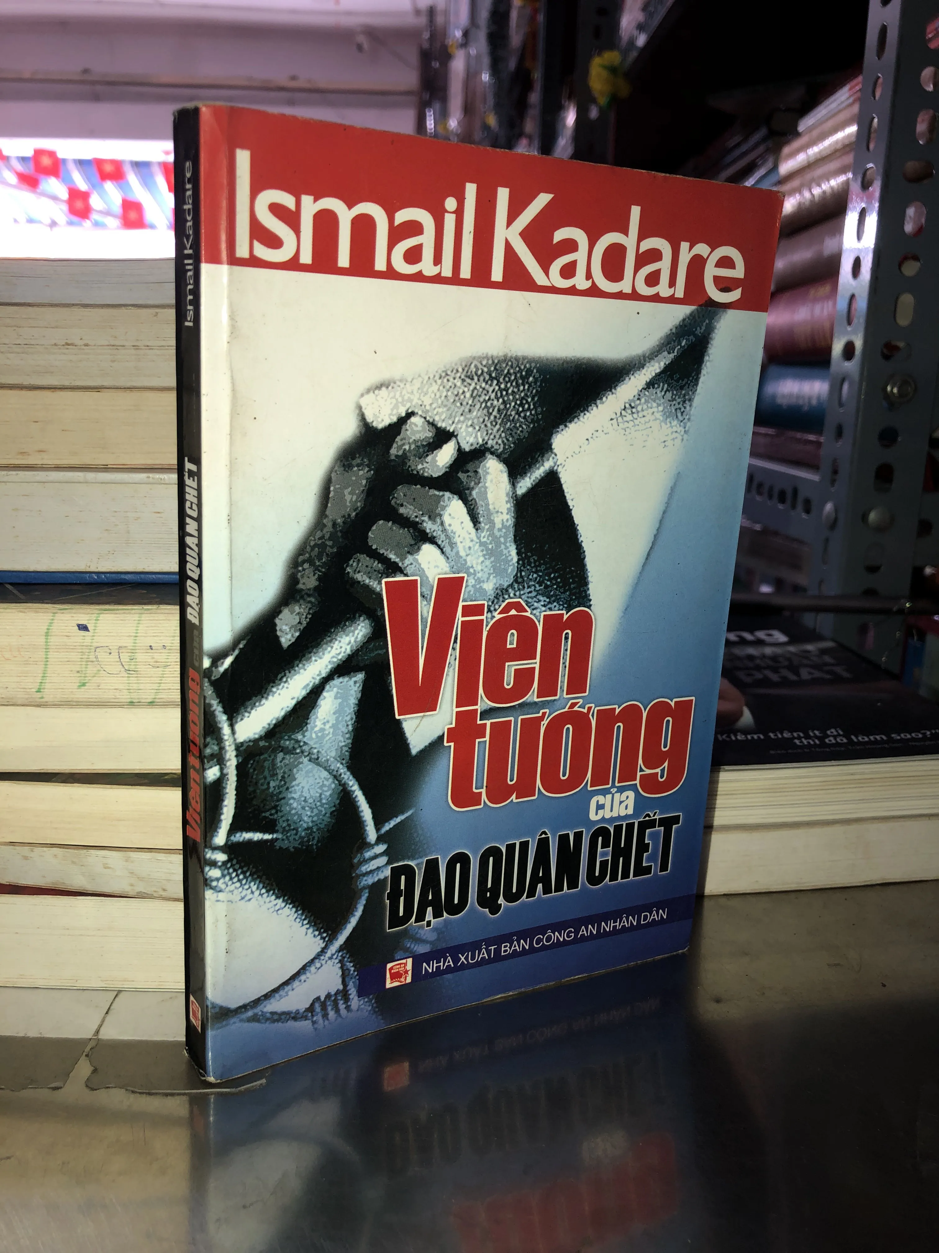 Viên tướng của đạo quân chết - Ismail Kadare