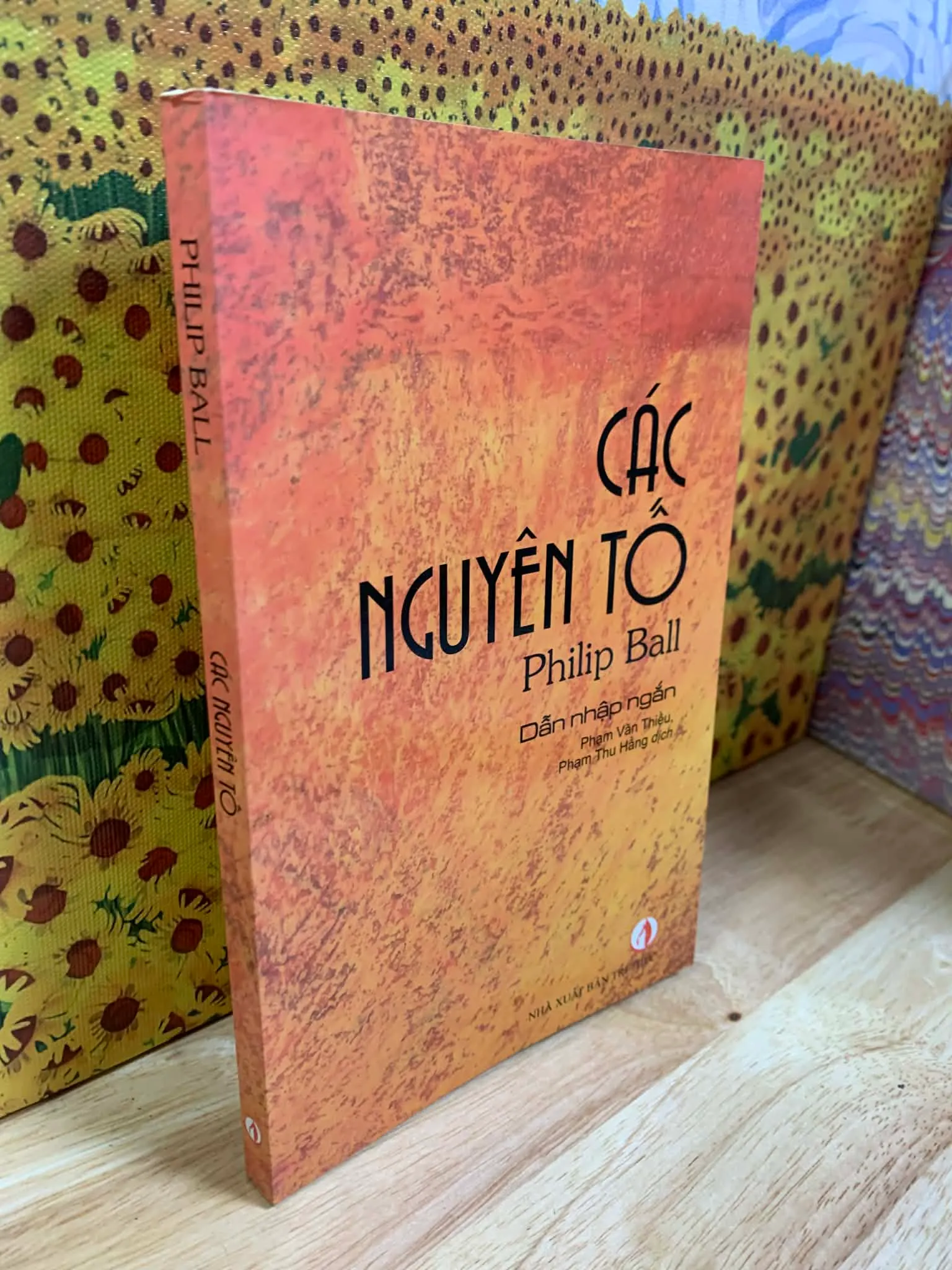 Các Nguyên Tố, Dẫn Nhập Ngắn - Philip Ball