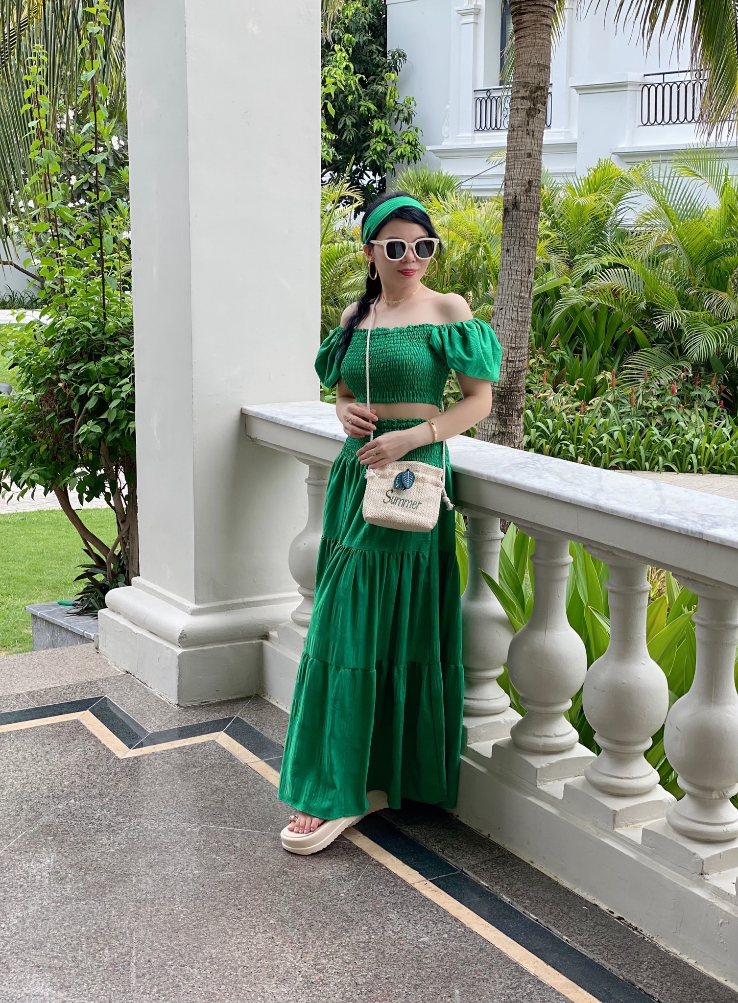 đầm, set chân váy + áo, áo croptop + quần jean 181209