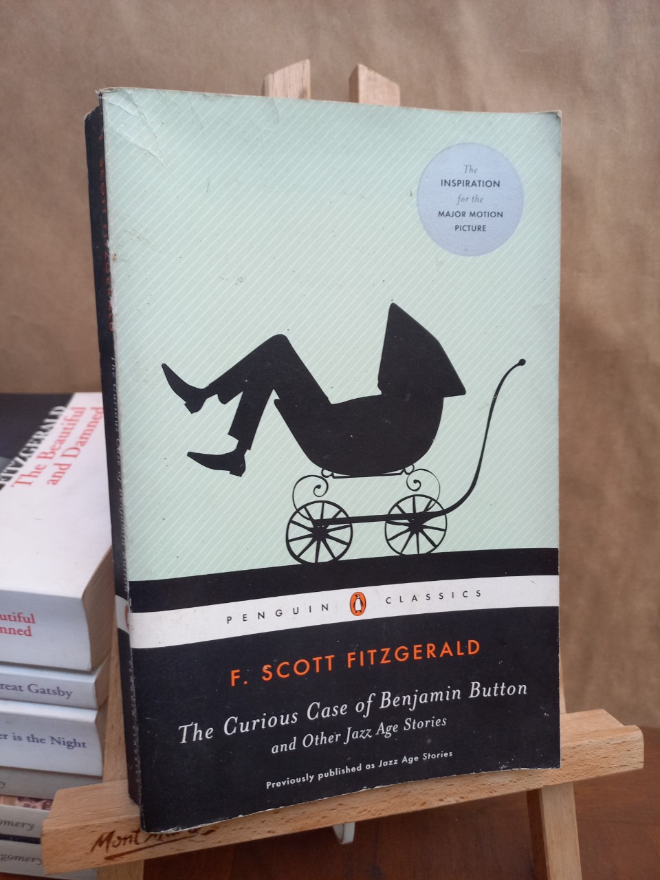 The Curious Case of Benjamin Button (F. Scott Fitzgerald) sách ngoại văn đã qua sử dụng 69410