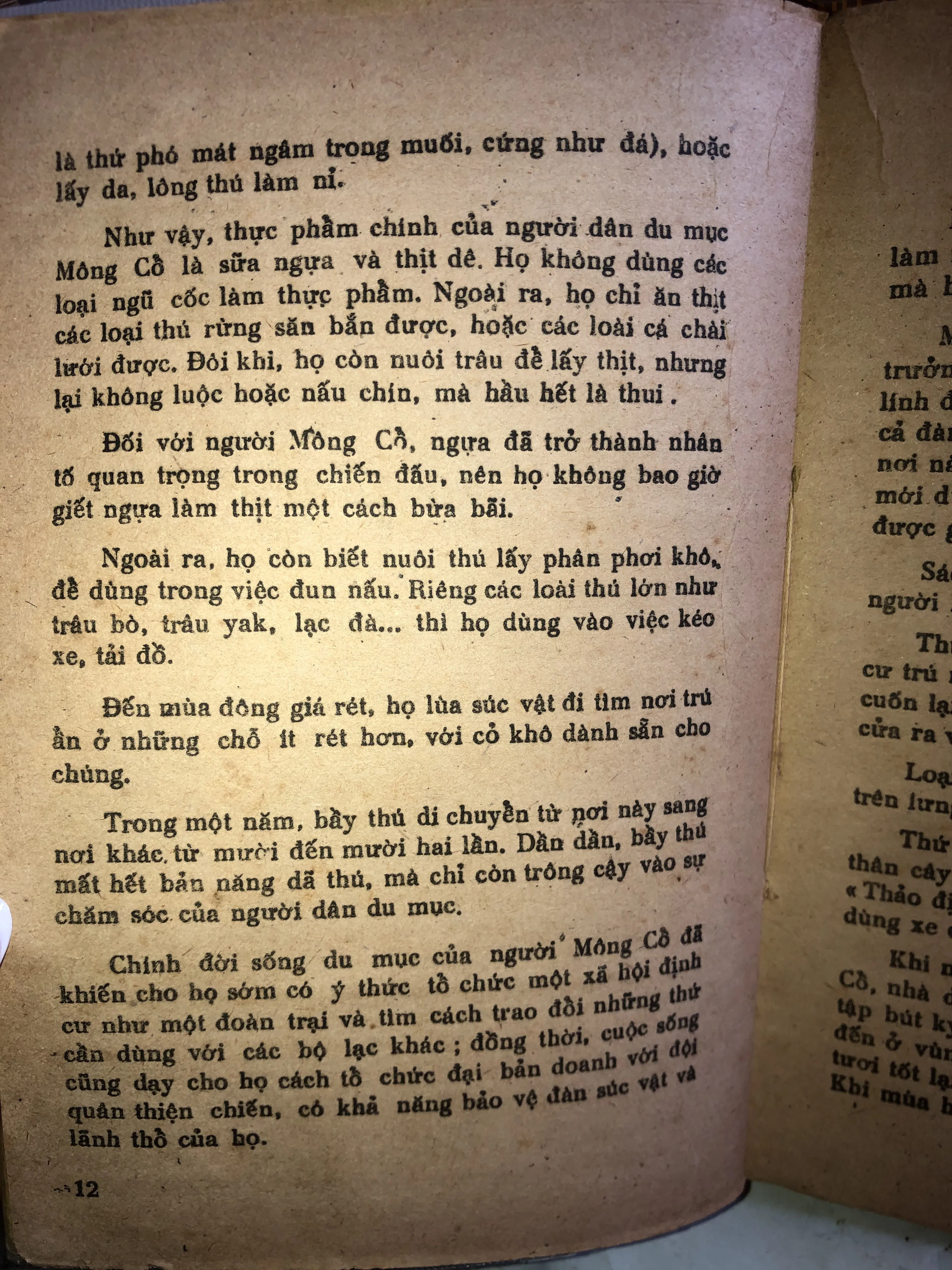 Thành Cát Tư Hãn - vó ngựa trường chinh  1001238