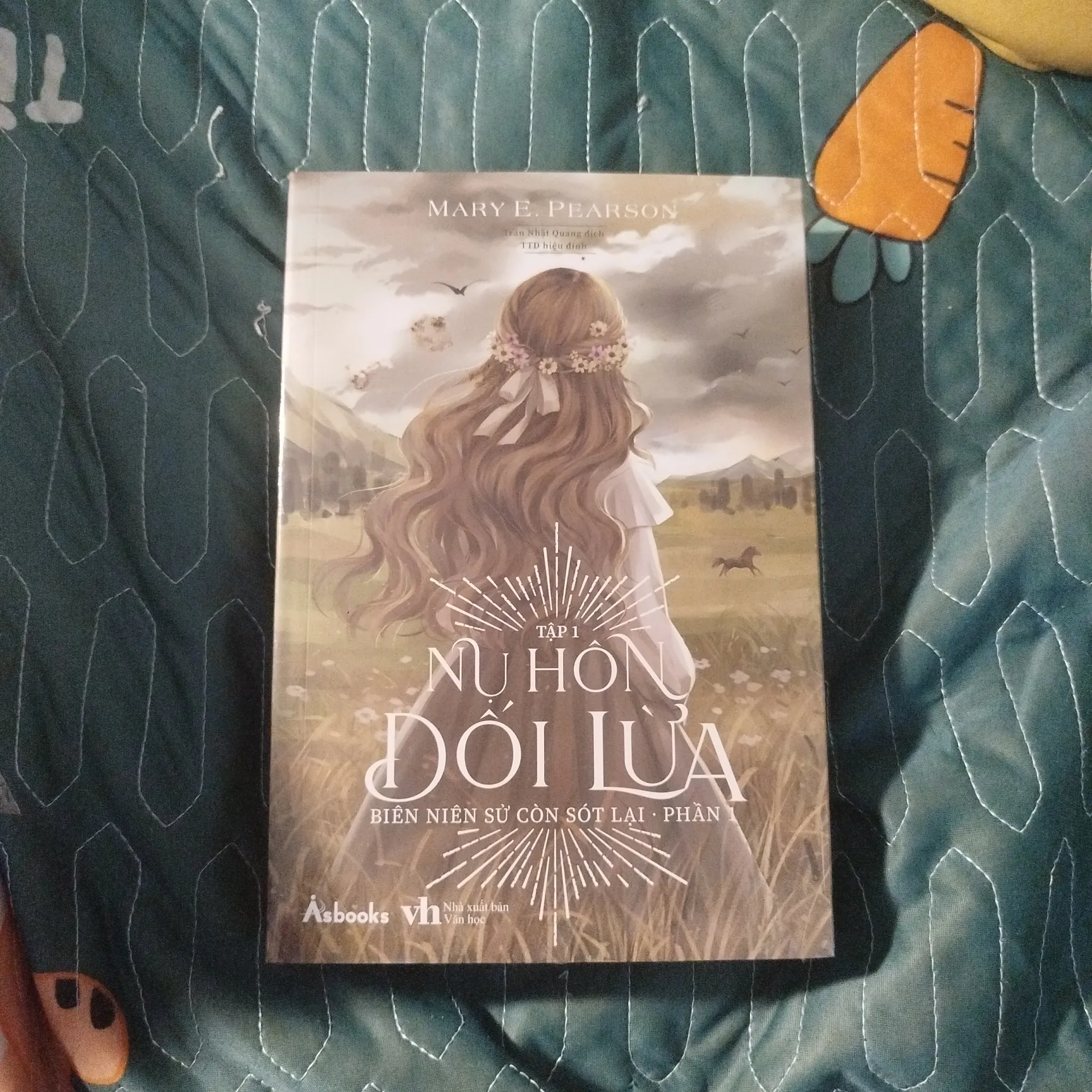 Nụ hôn dối lừa - Mary E. Pearson