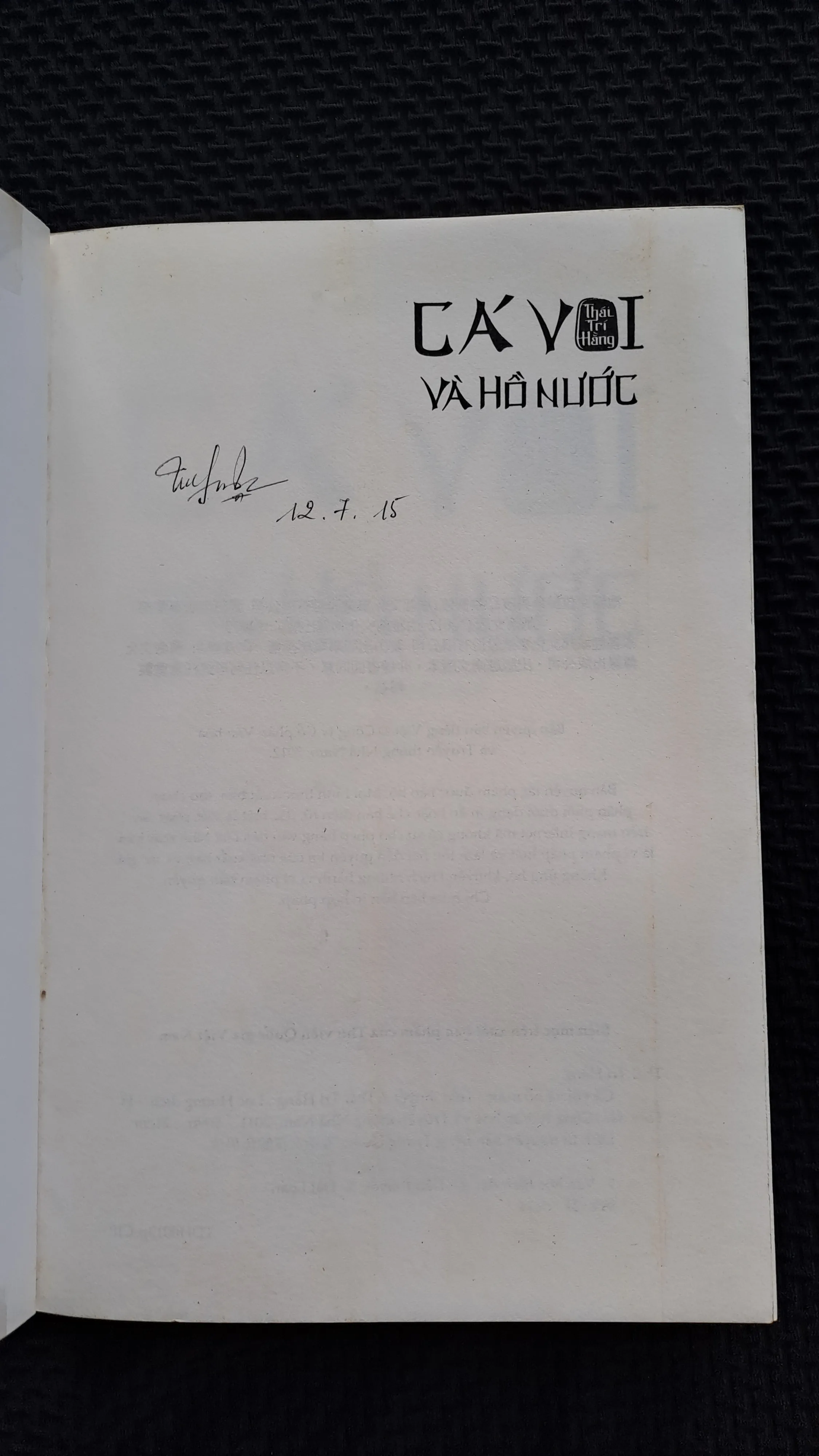 Cá voi và hồ nước - Thái Trí Hằng 973211