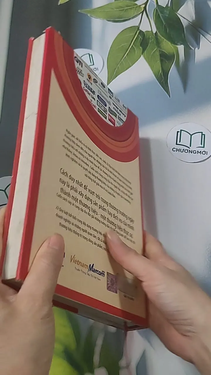 22 quy luật bất biến trong xây dựng thương hiệu - Al Ries 688427