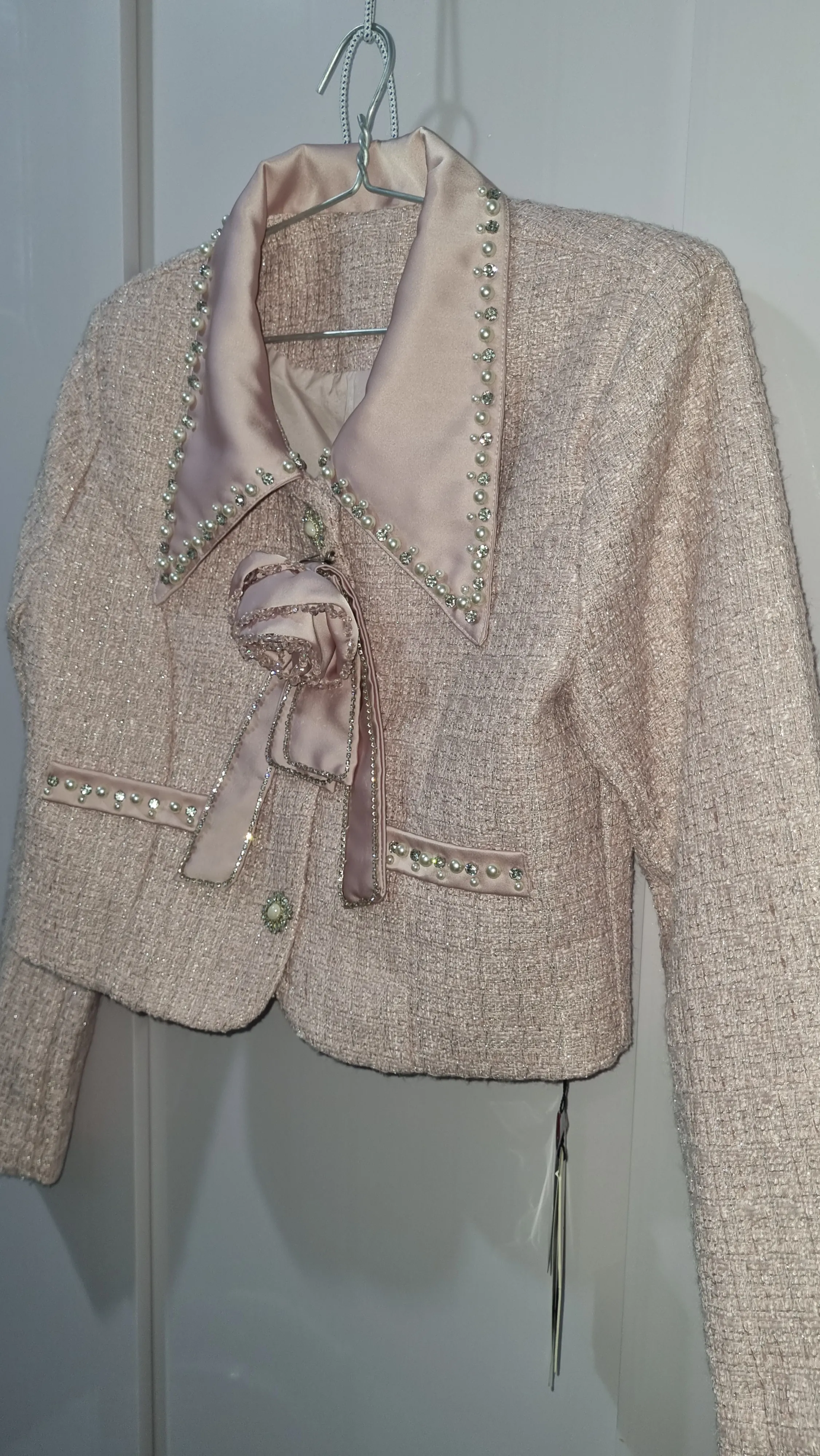 Set dạ tweed nữ phối đính ngọc trai, tông màu hồng nhạt, phong cách nữ tính 745637