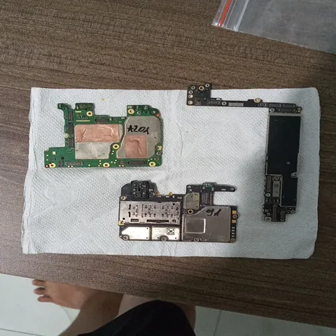 Combo 3 main IP7Pl, SamA20s, Redmi 9A