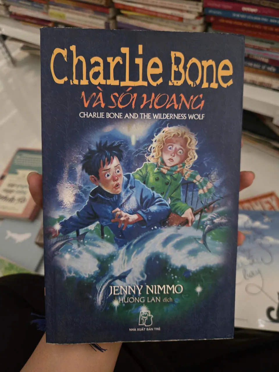 CHARLIE BONE VÀ SÓI HOANG