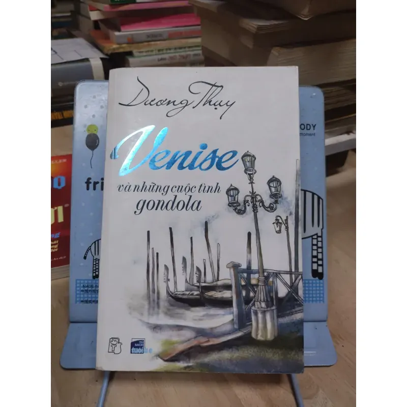 Sách: Venise và những cuộc tình gondola - TG: Dương Thuỵ (B1)