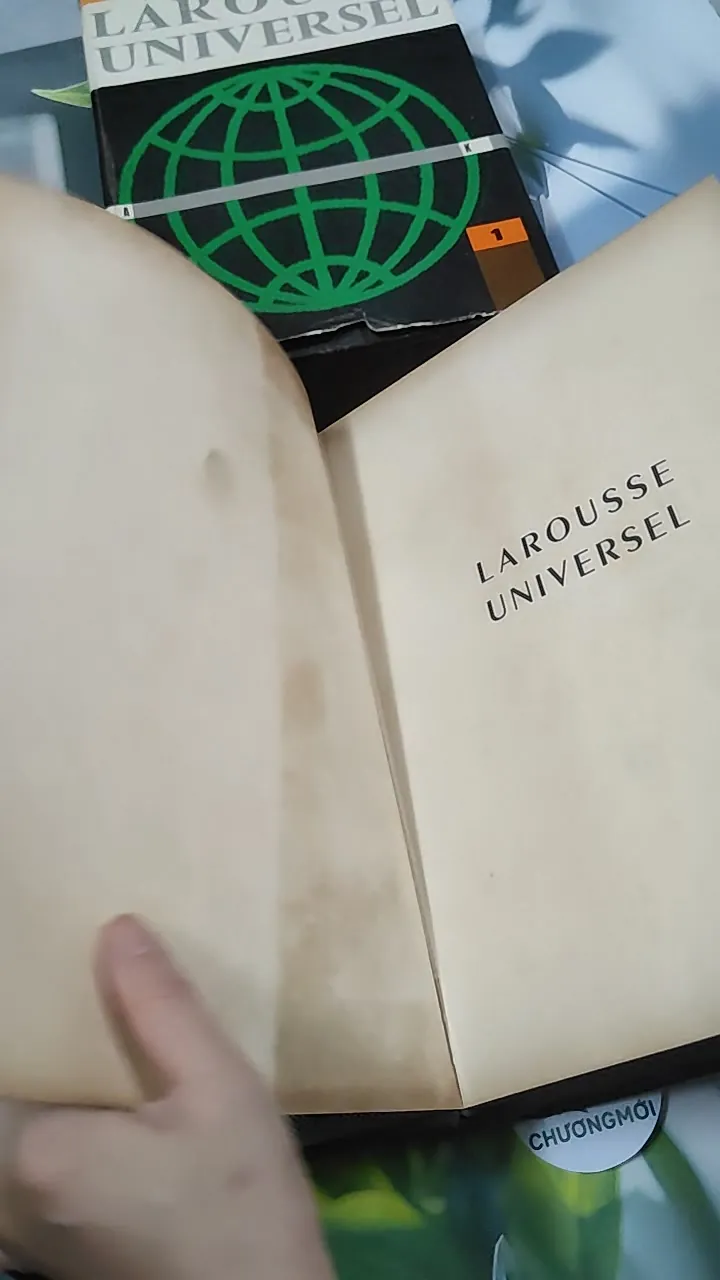[MIỄN PHÍ BỌC SÁCH] Larousse Universel Vol 1 + 2 - Claude Augé 750844