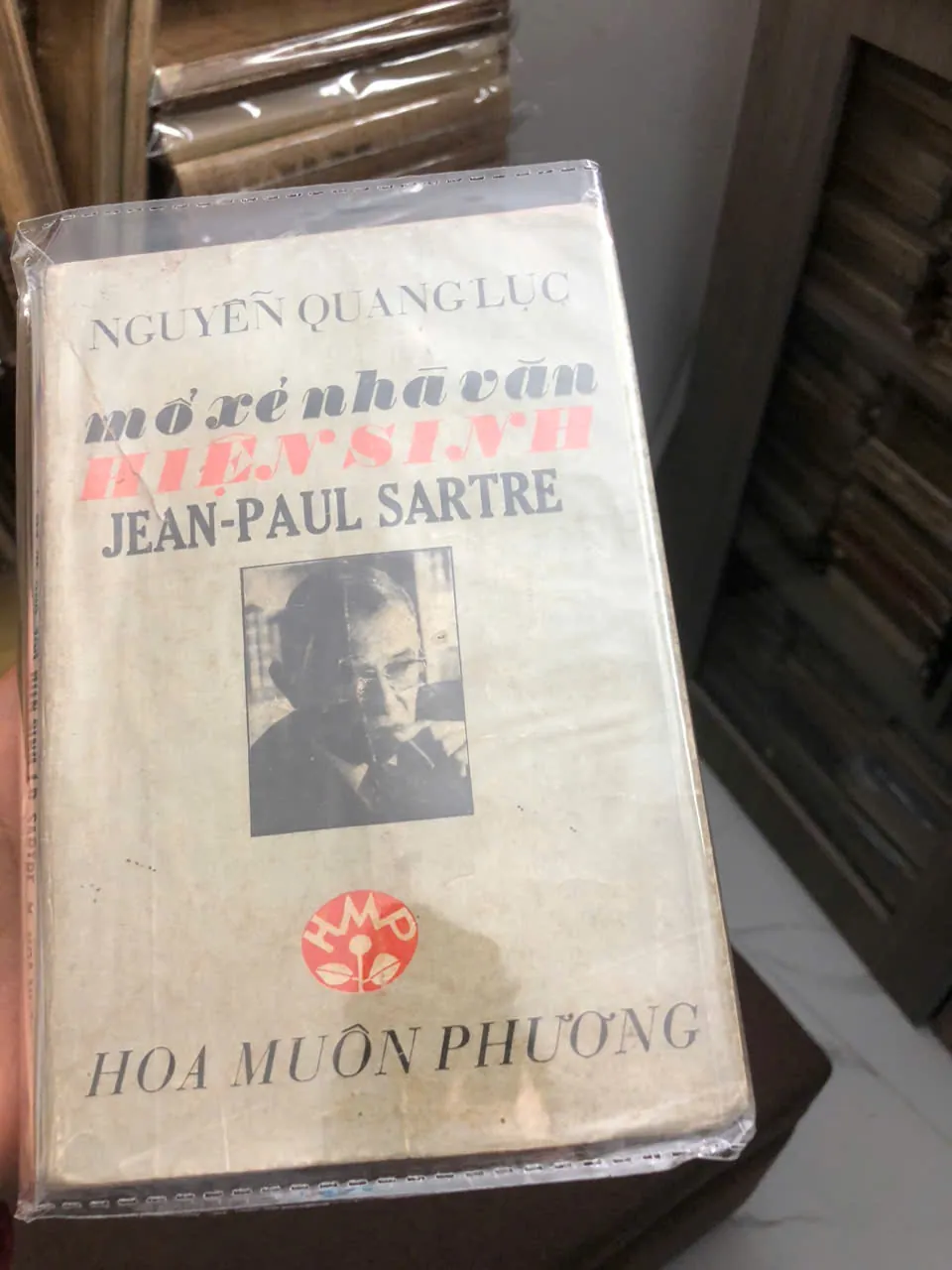 Mổ xẻ nhà văn hiện sinh Jean-Paul Sartre - Nguyễn Quang Lục