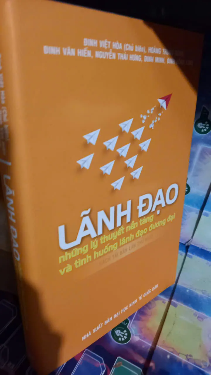 lãnh đạo những lý thuyết nền tảng