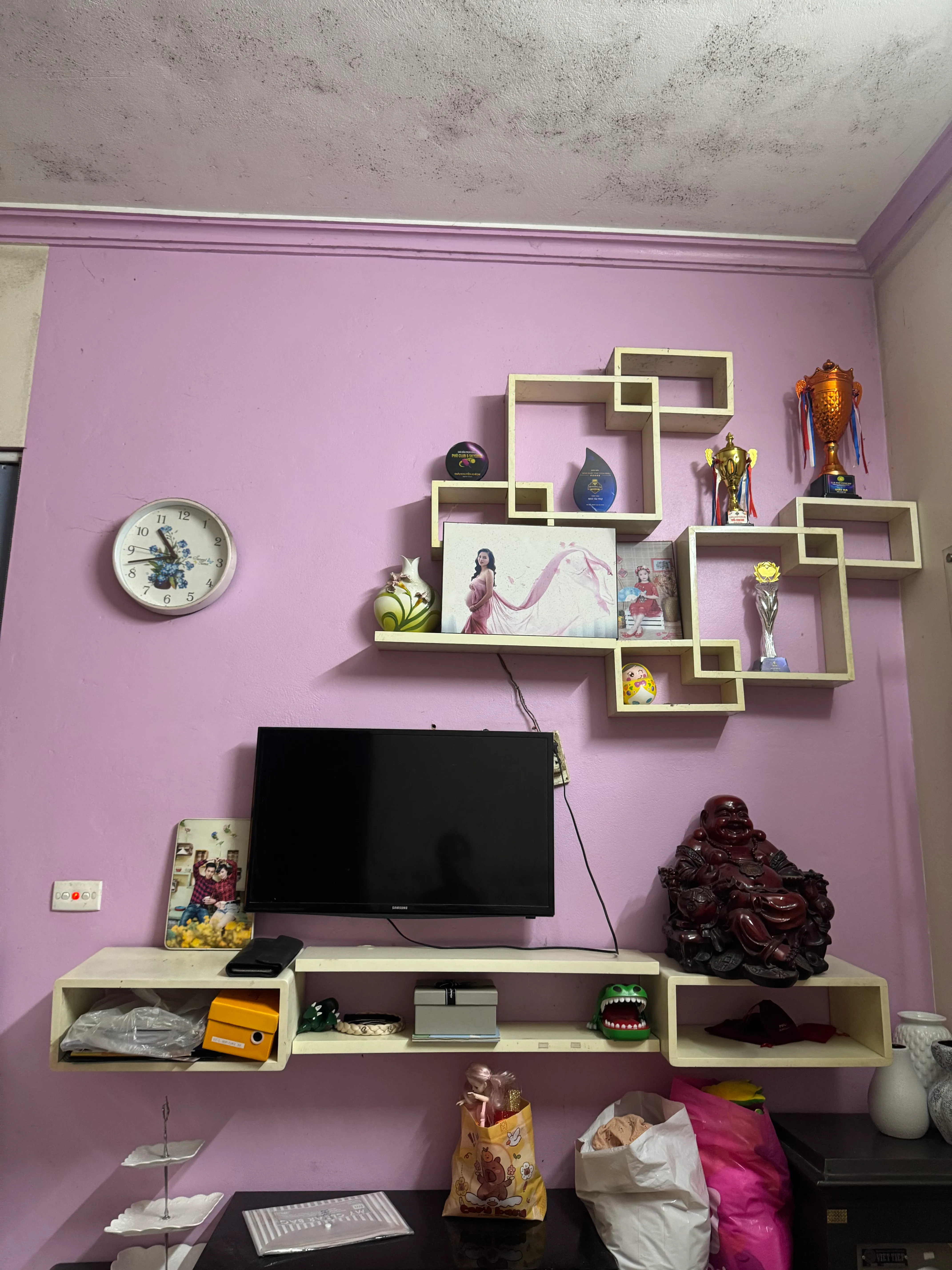 Bàn trang điểm cổ điển màu trắng chất liệu gỗ sơn bóng 739081