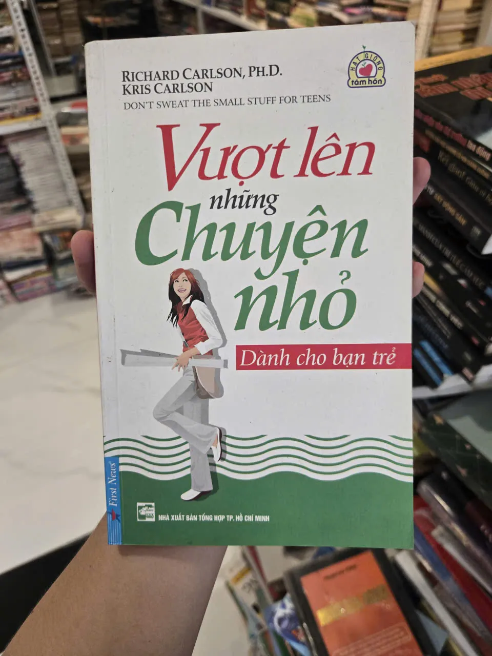 VƯỢT LÊN NHỮNG CHUYỆN NHỎ - DÀNH CHO BẠN TRẺ