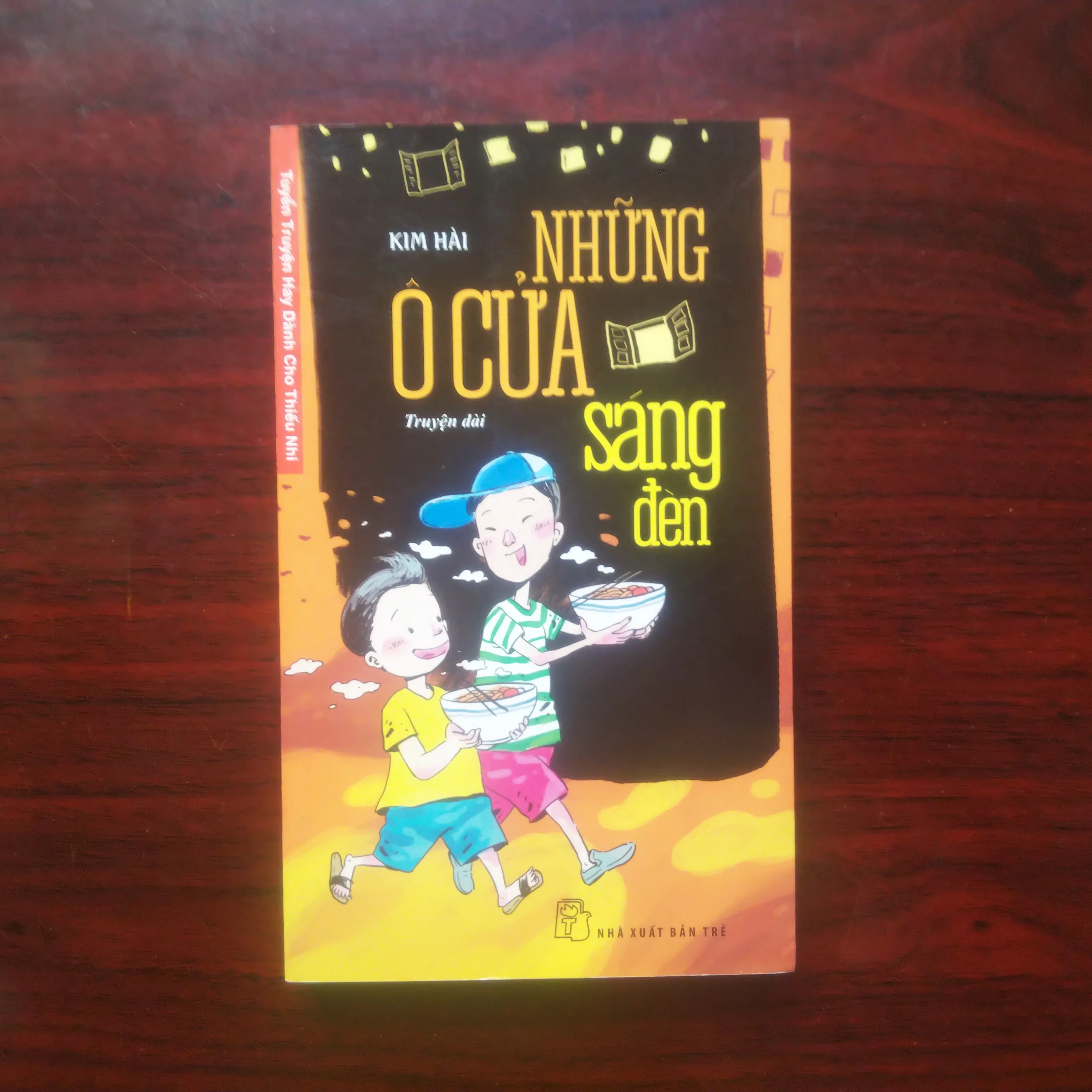 [Sách Văn Học] Những Ô Cửa Sáng Đèn (Kim Hài) - Tuyển Truyện Hay Dành Cho Thiếu Nhi