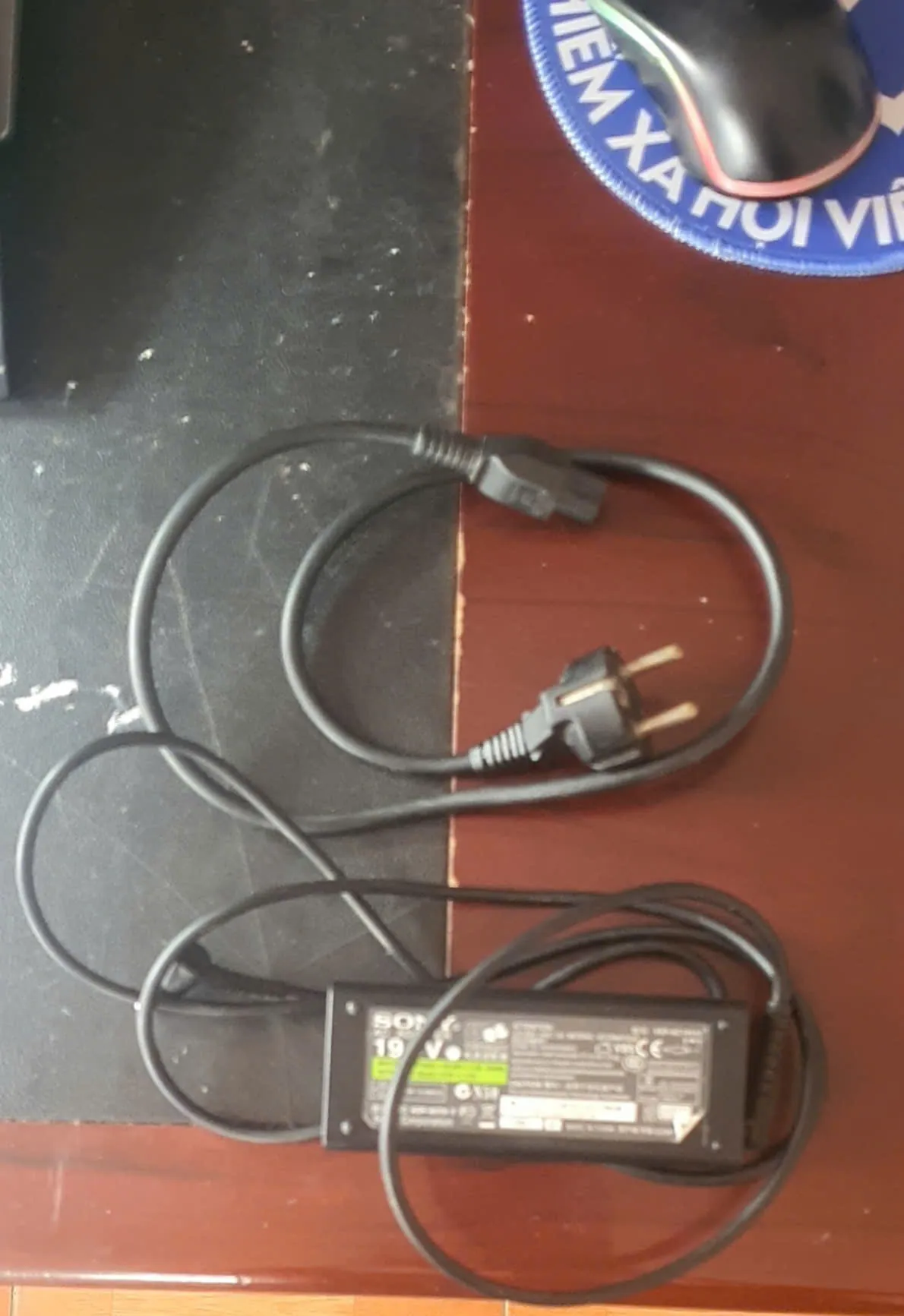 SẠC LAPTOP SONY VAIO 19.5V - 4.7A - 90W (mua lẻ dây nguồn)