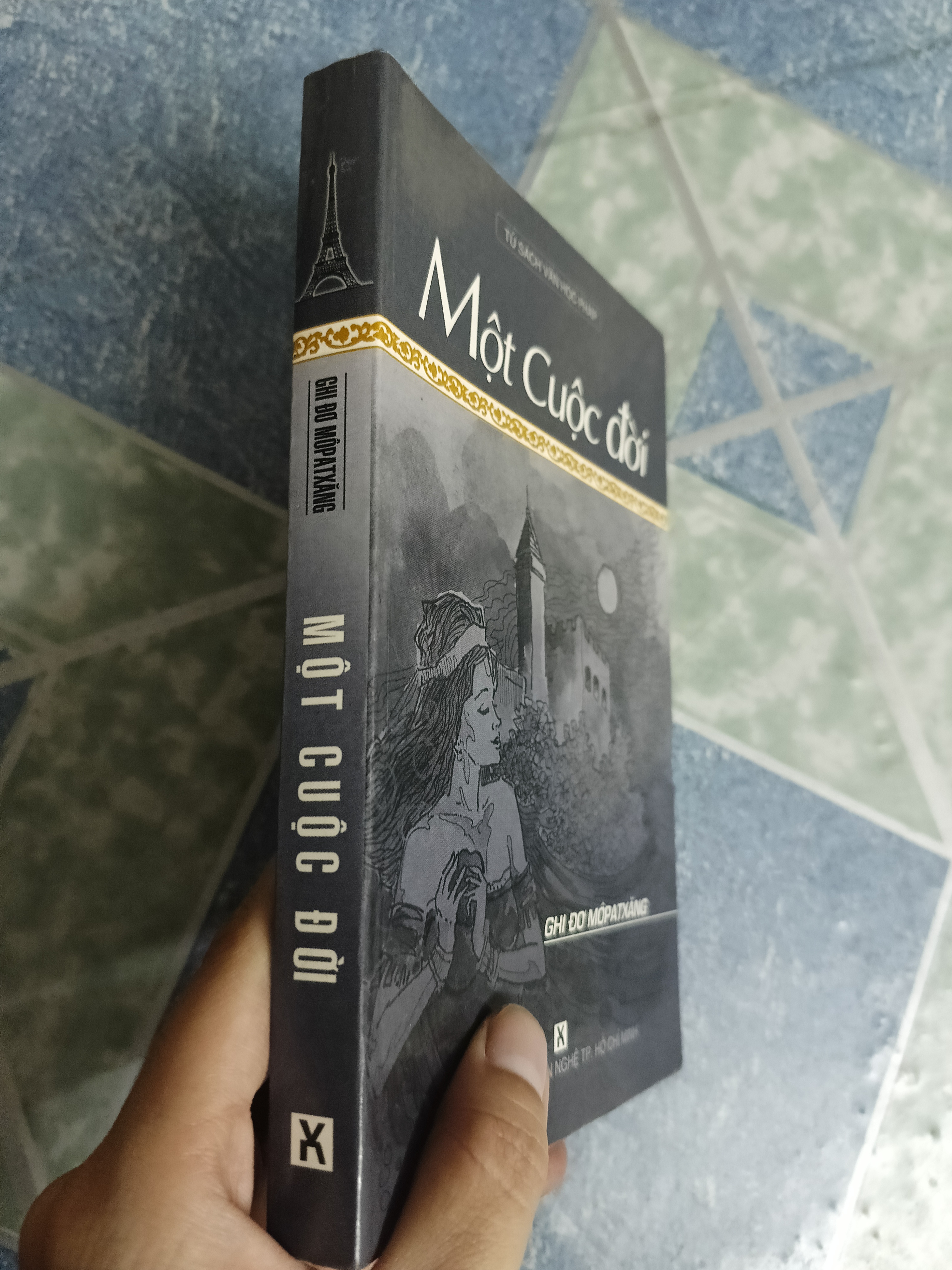 Một cuộc đời - Ghi Đơ Môpatxăng 543453