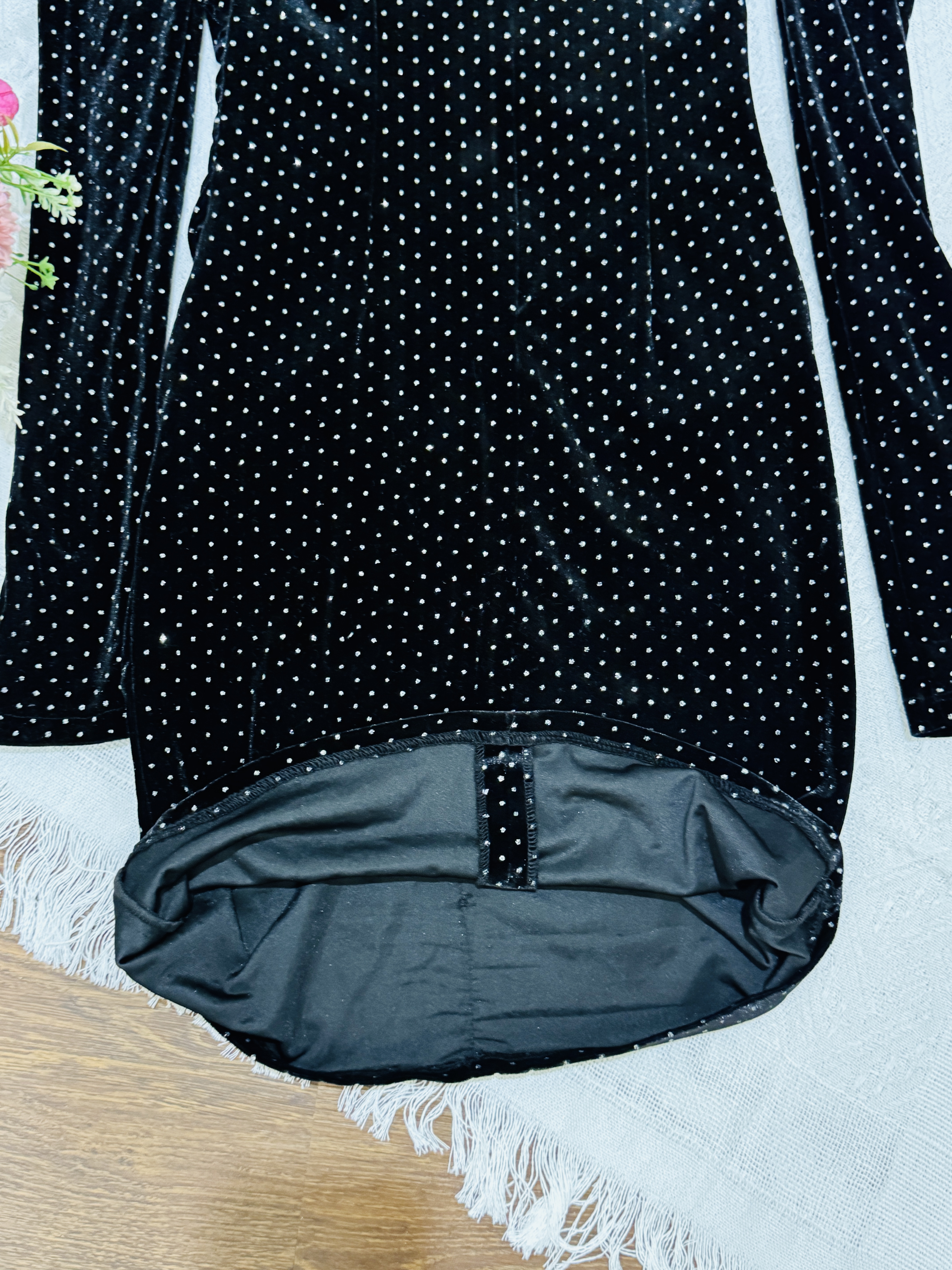 Váy đi tiệc, dáng body, Sz S, thun co giãn 4 chiều, màu đen kim tuyến, mới nguyên mác 475736