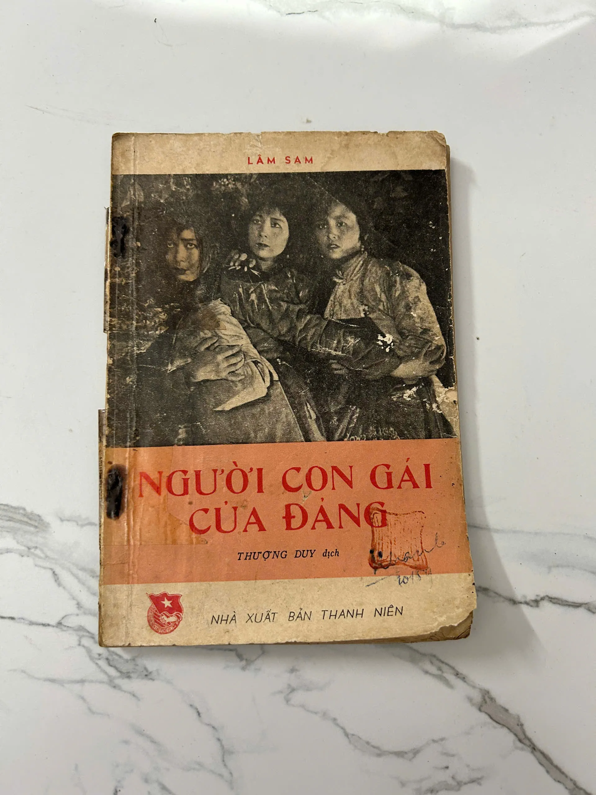 Người con gái của Đảng – Lâm Sam (Thượng Duy dịch)