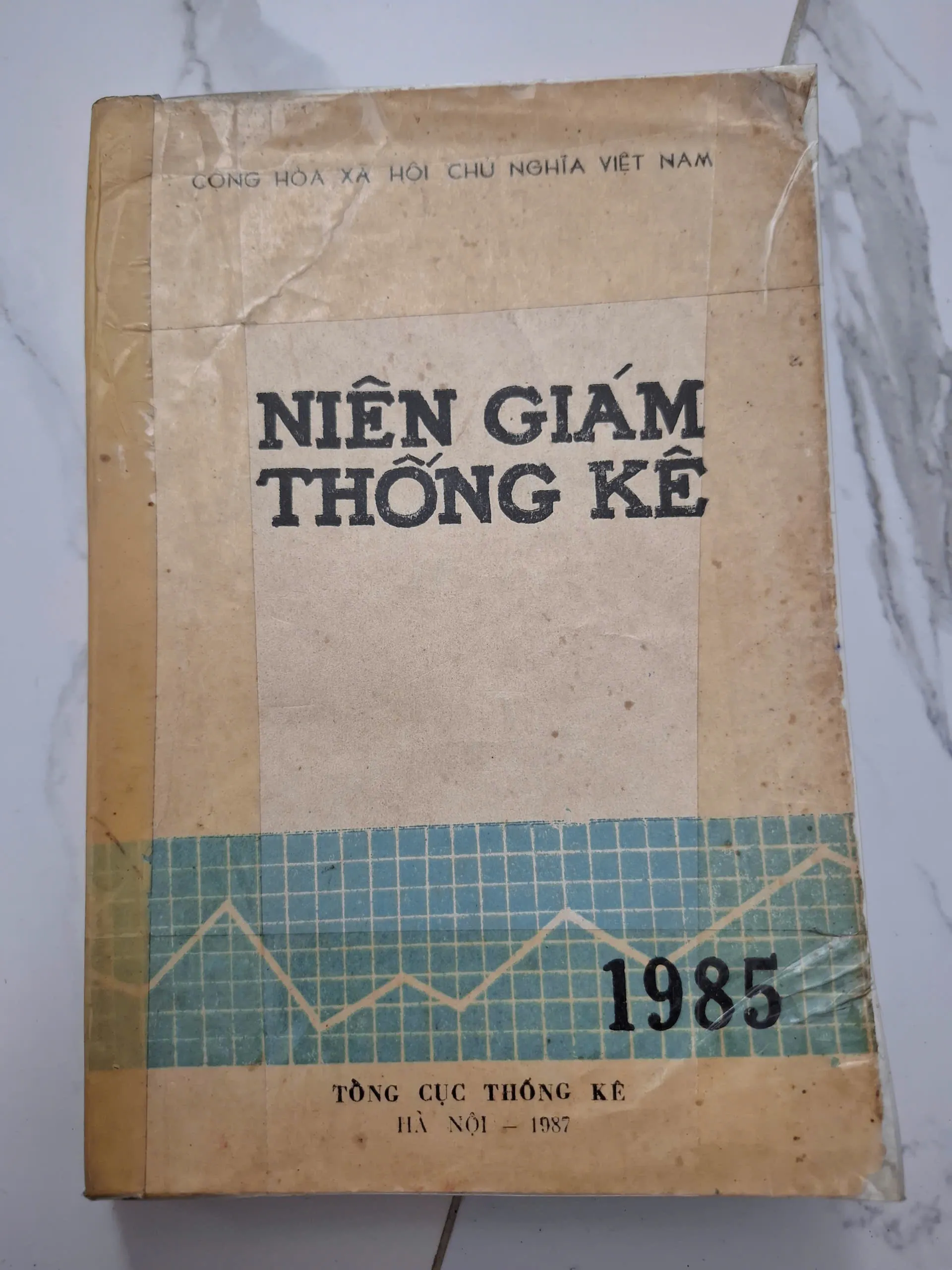 Niên giám Thống kê 1985 - Tổng cục Thống kê - Thống kê / Kinh tế