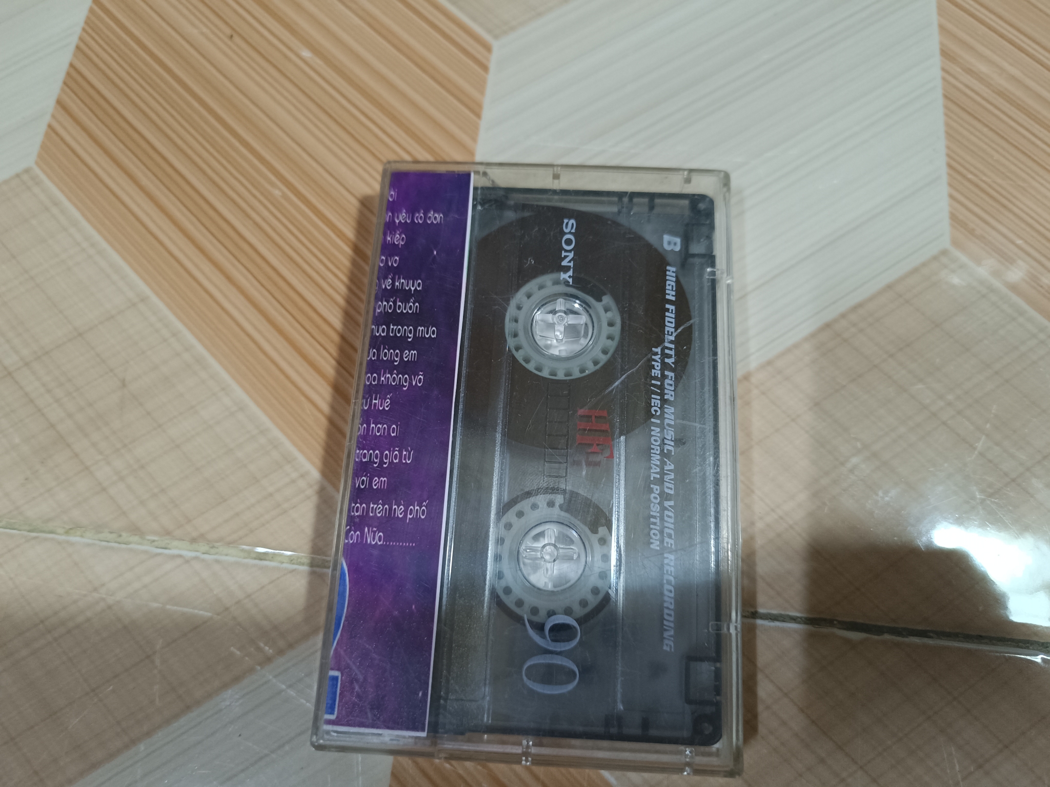 Băng Cassette Tuấn Vũ Liên Khúc Sôi Động 320617