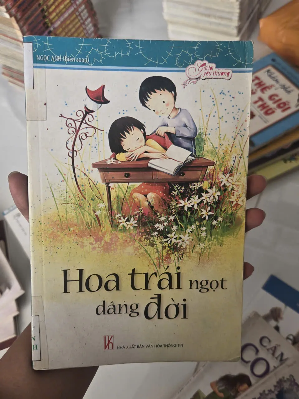 hoa trái ngọt dâng đời