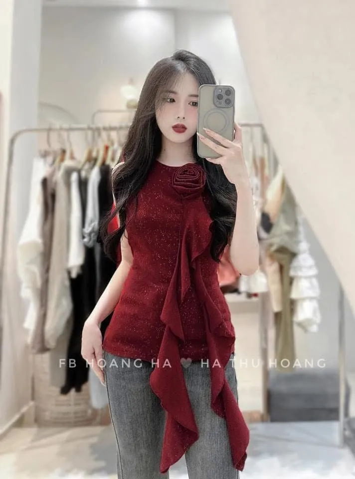 Áo siêu xinh ánh nhũ còn Màu Đen size SM