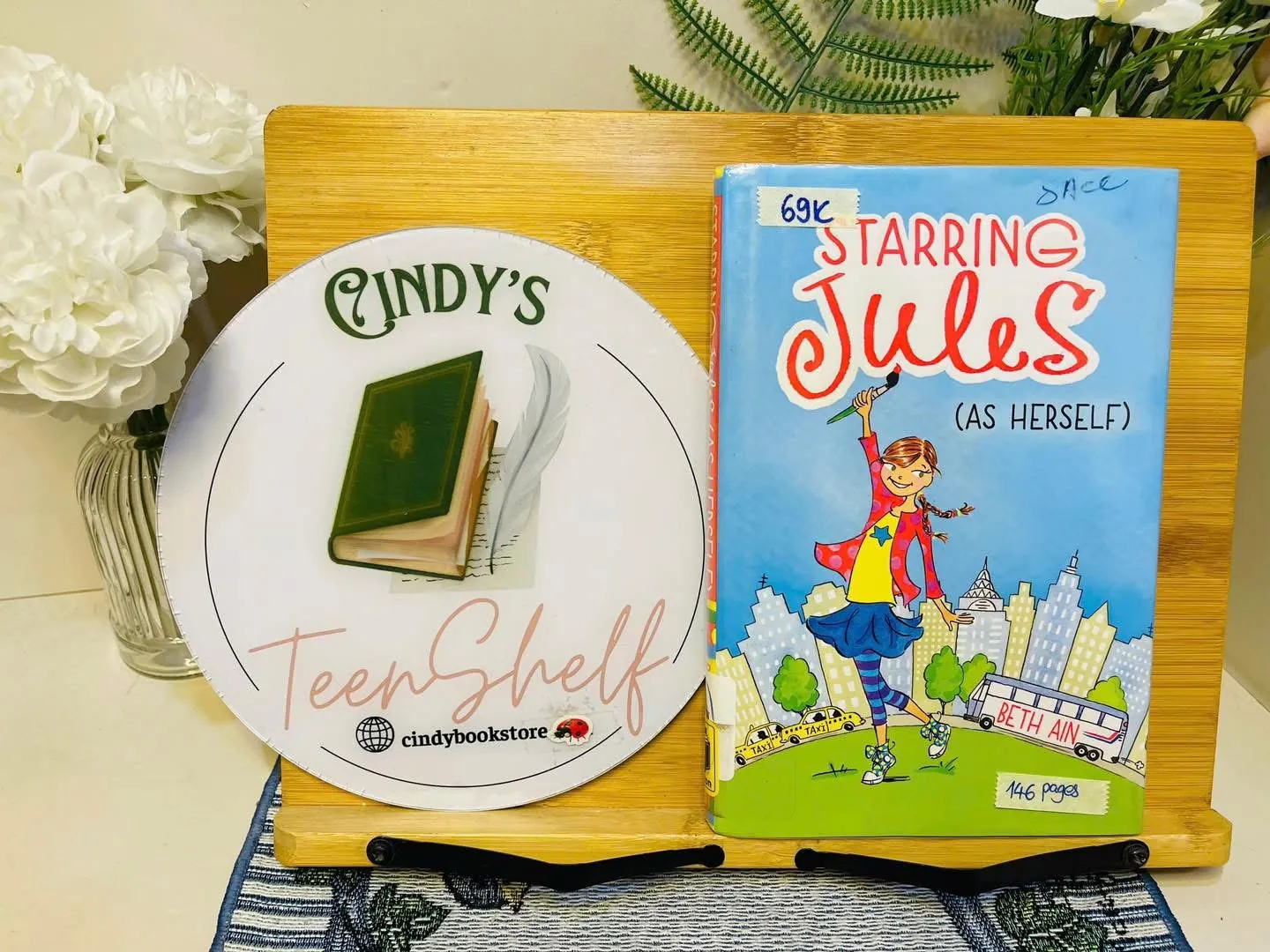 [Sách tiếng Anh 2hand] Like new 90% - Starring Jules (As Herself) – Beth Ain