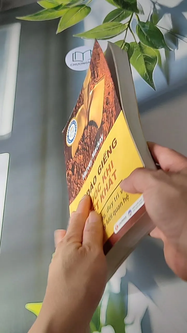 Tự Đào Giếng Trước Khi Chết Khát - Harvey Mackay 607699