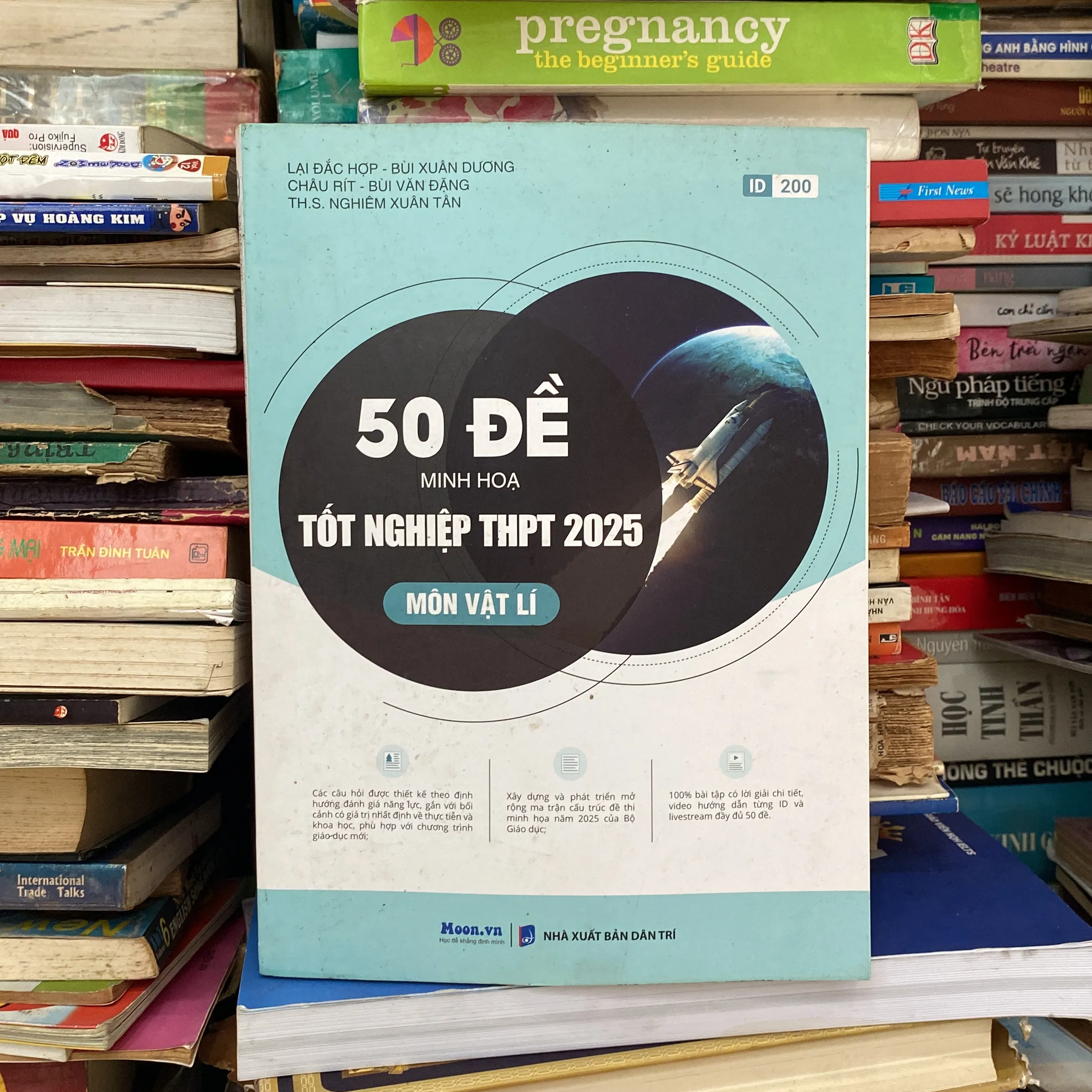 50 Đề Minh Hoạ Tốt Nghiệp THPT 2025 Môn Vật Lý♟️