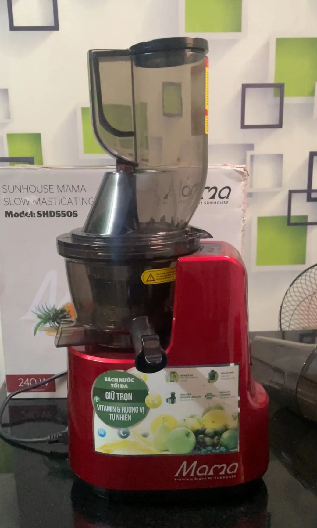 Máy ép chậm Sunhouse SHD5505 mua ở Điện Máy Xanh tình trạng mới 99%