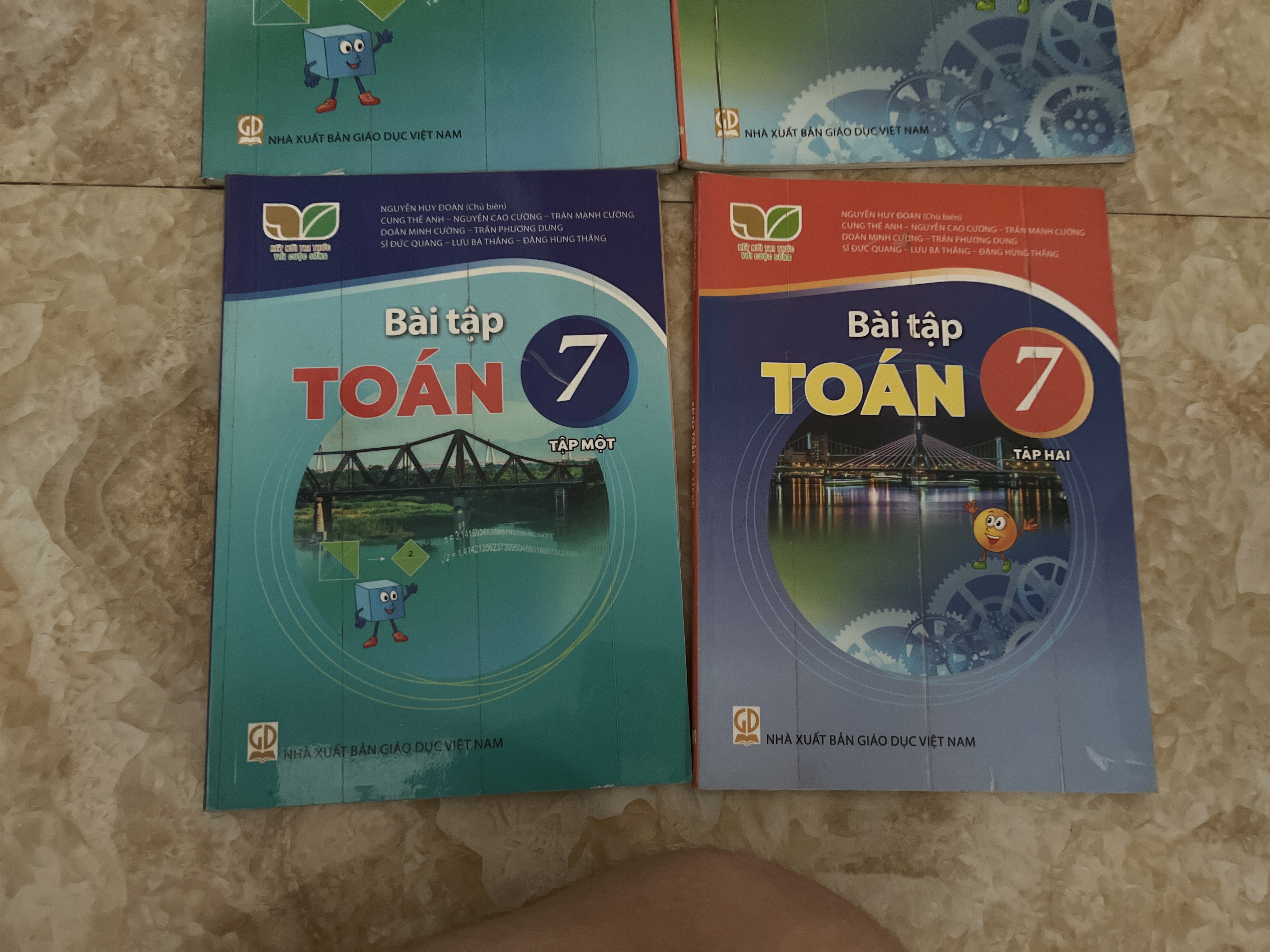 Combo 4. Quyển toán 7 kntt và bt 547145
