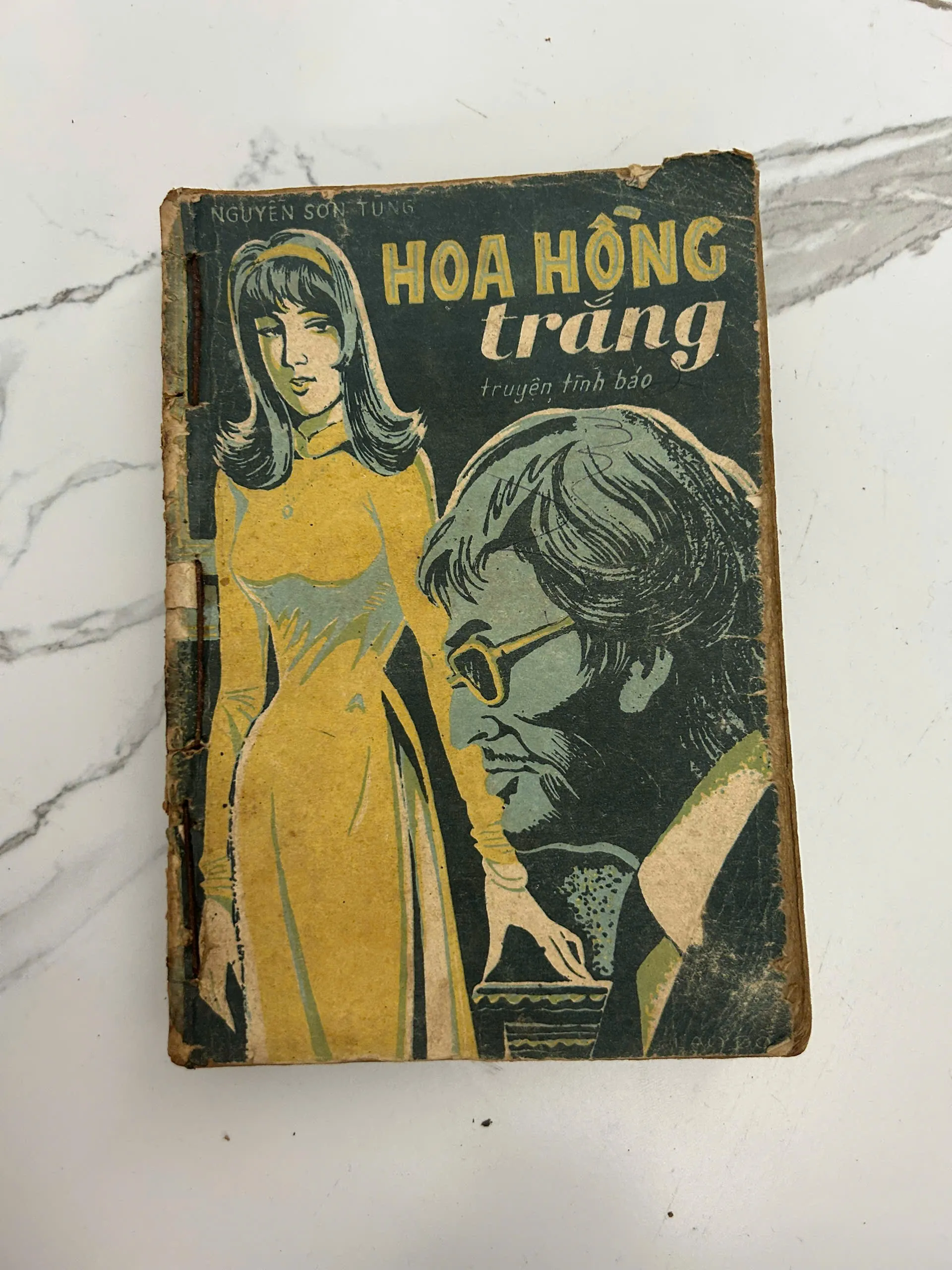 Hoa hồng trắng (Truyện tình báo) – Nguyễn Sơn Tùng