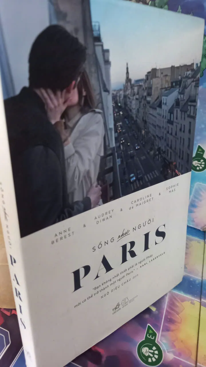 sống như người paris
