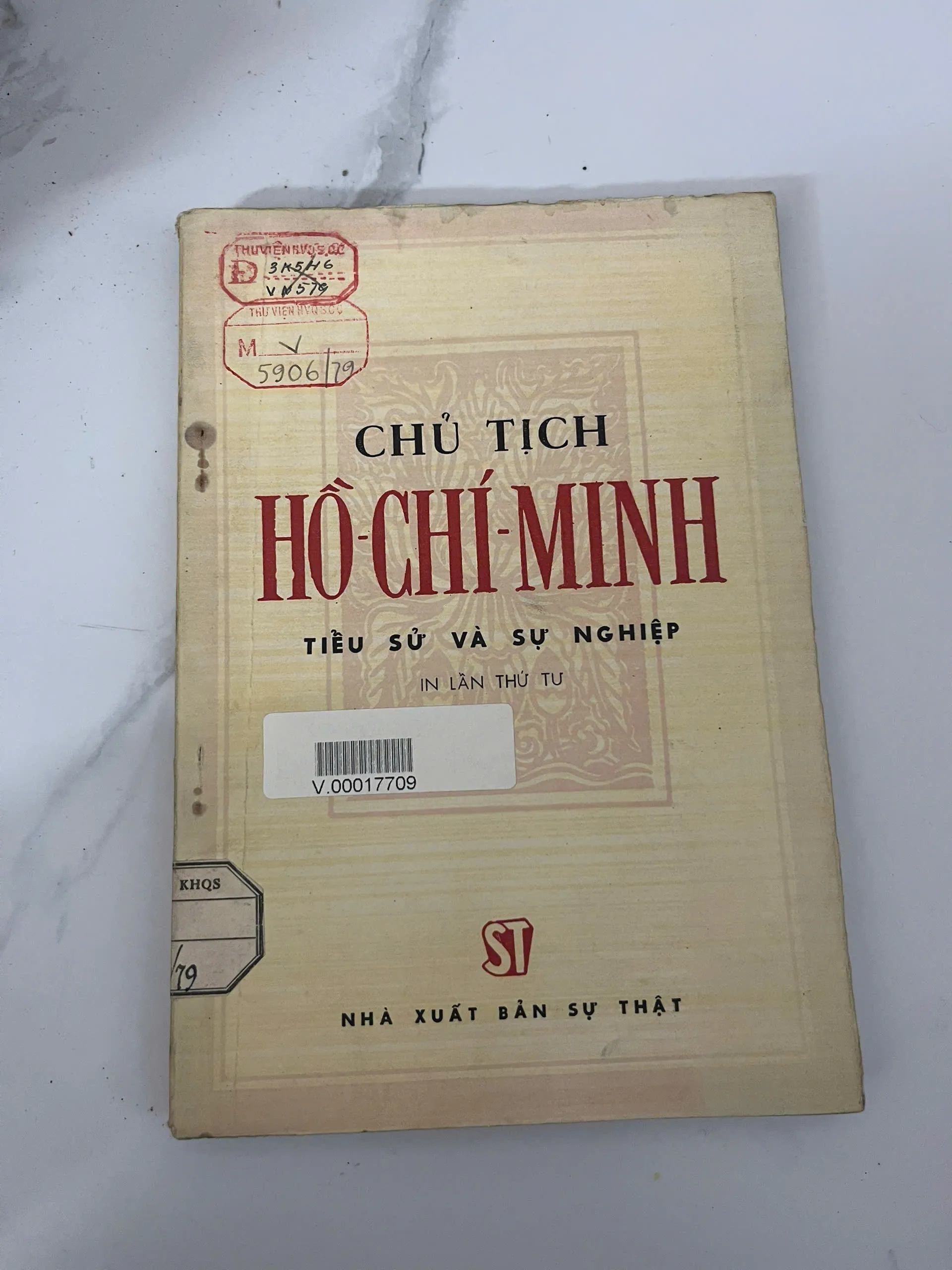 Chủ Tịch Hồ Chí Minh: Tiểu Sử và Sự Nghiệp