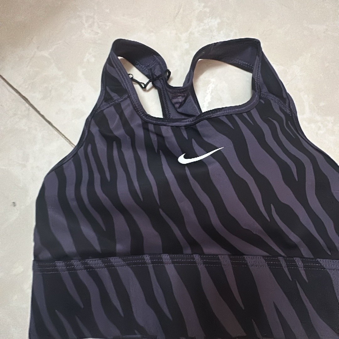 Áo bra thể thao chính hãng Nike màu tím- size S - ngực 80 - mới 100% 304556