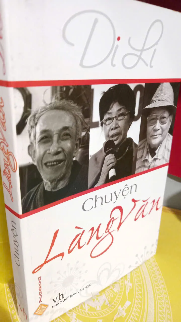 chuyện làng văn